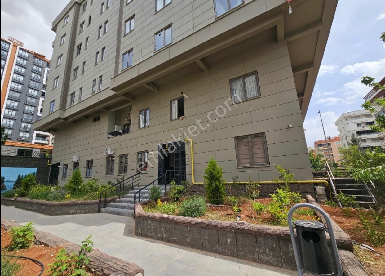 Karaköprü Alibaba’da Satılık 1+1 Lüks Daire