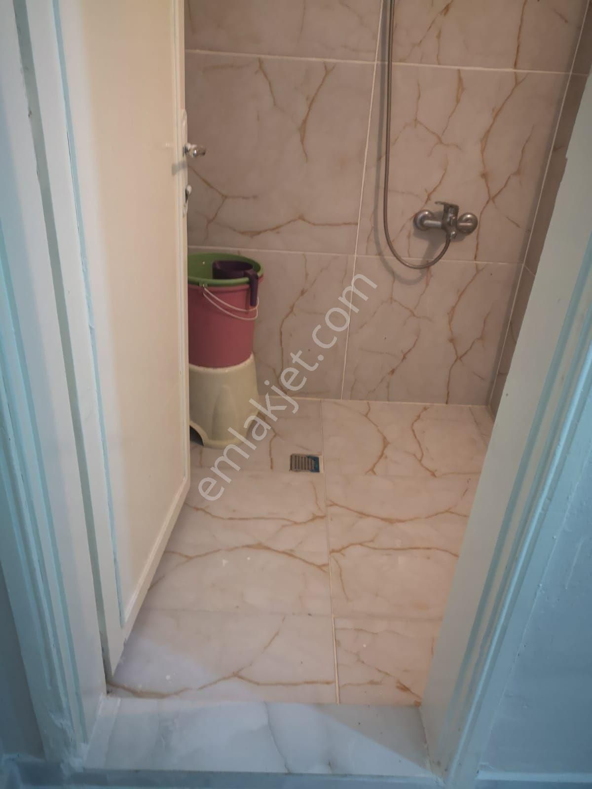 Adana Gürselpaşa İzzet Beğoviçe 3 Dakika Yürüme Mesafesinde İçi Yenilenmiş Kiralık Müstakil Ev - Görsel 2