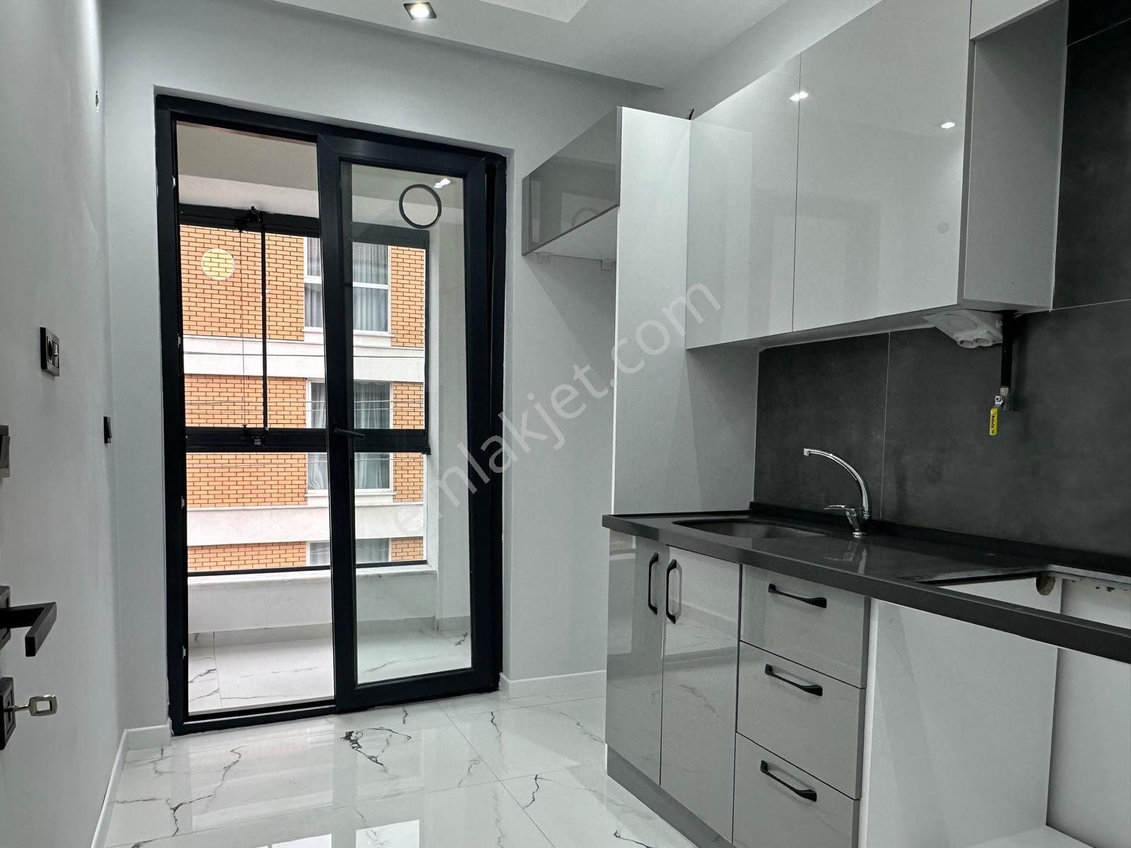 Tuncay Kartaldan Balkonlu Lüx 2+0 - Görsel 6