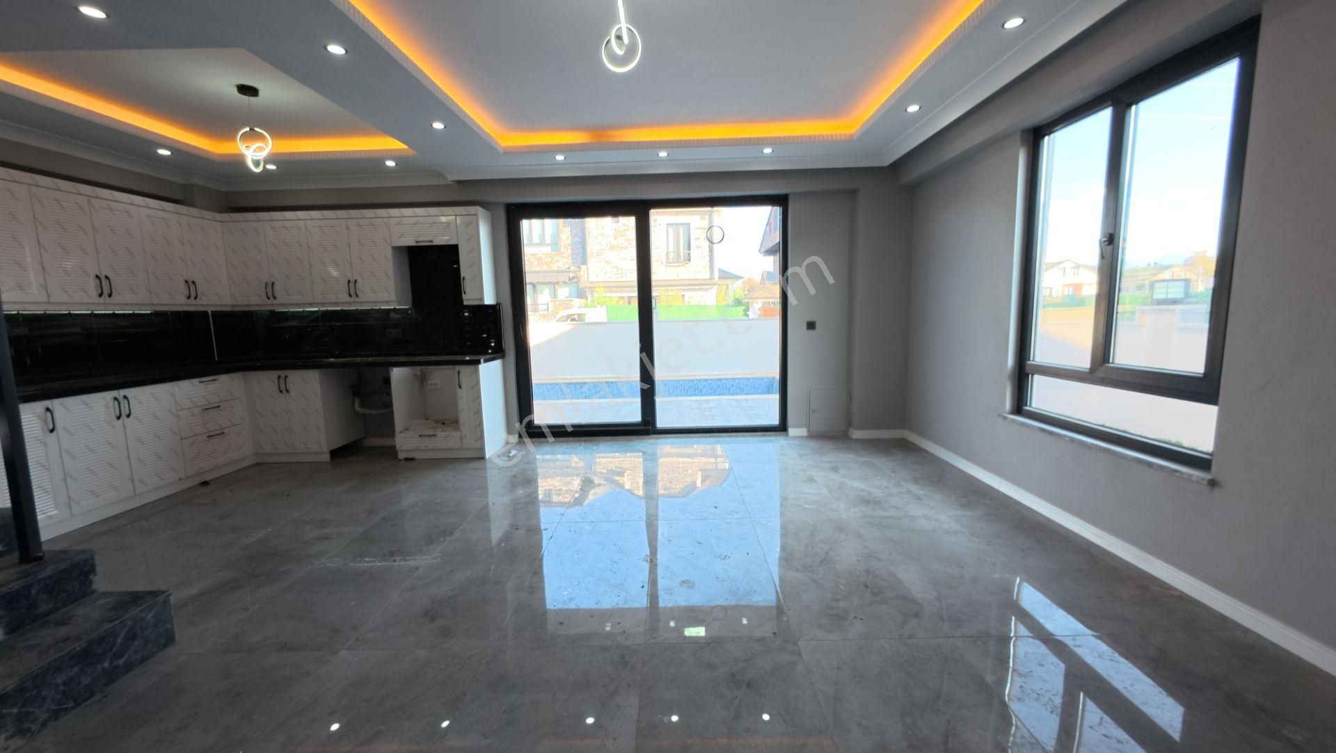 Sakarya Kocaalide Müstakil Havuz Ve Bahçe Kullanımlı Villa!!! - Görsel 19