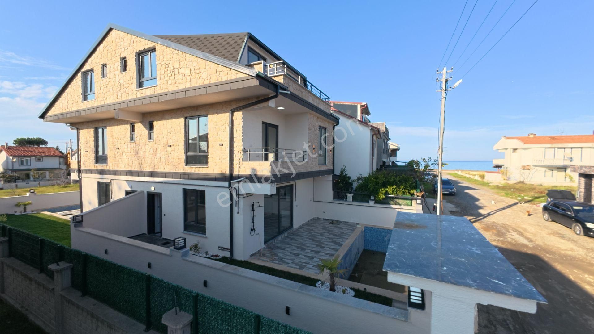 Sakarya Kocaalide Müstakil Havuz Ve Bahçe Kullanımlı Villa!!! - Görsel 2