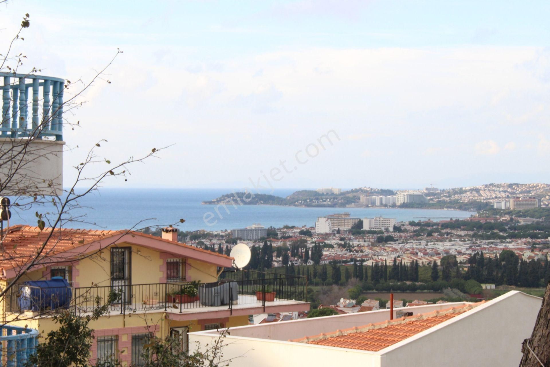 Kuşadası'nda Deniz Manzaralı, Özel Havuzlu, Bahçeli, 4+1 Trıplex Vılla - Görsel 16