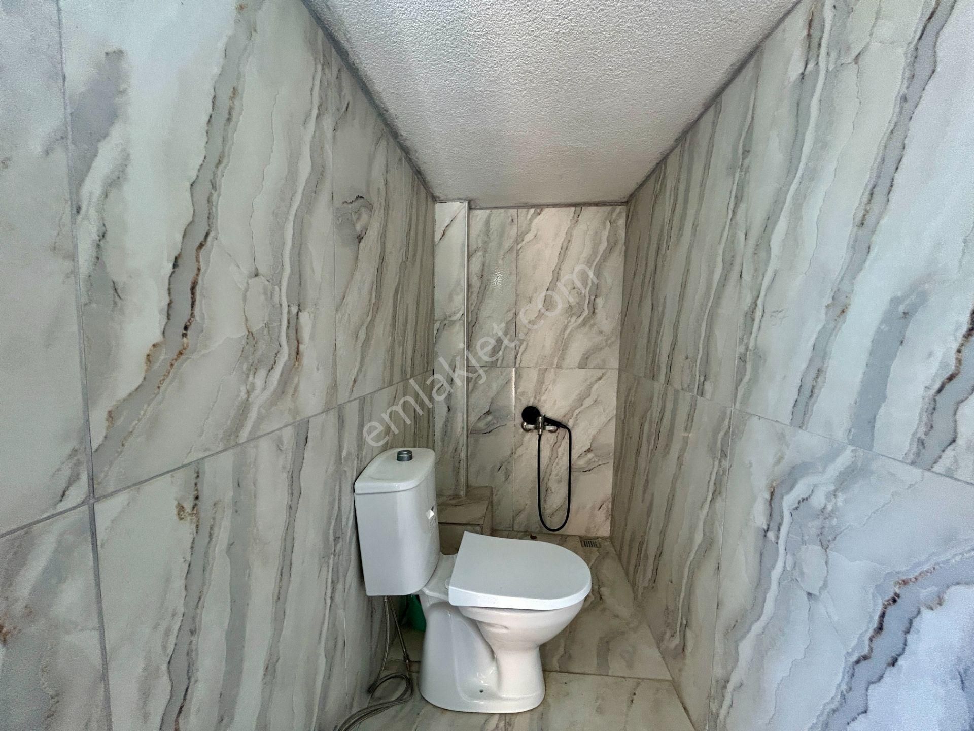 Kuşadası'nda Deniz Manzaralı, Özel Havuzlu, Bahçeli, 4+1 Trıplex Vılla - Görsel 33