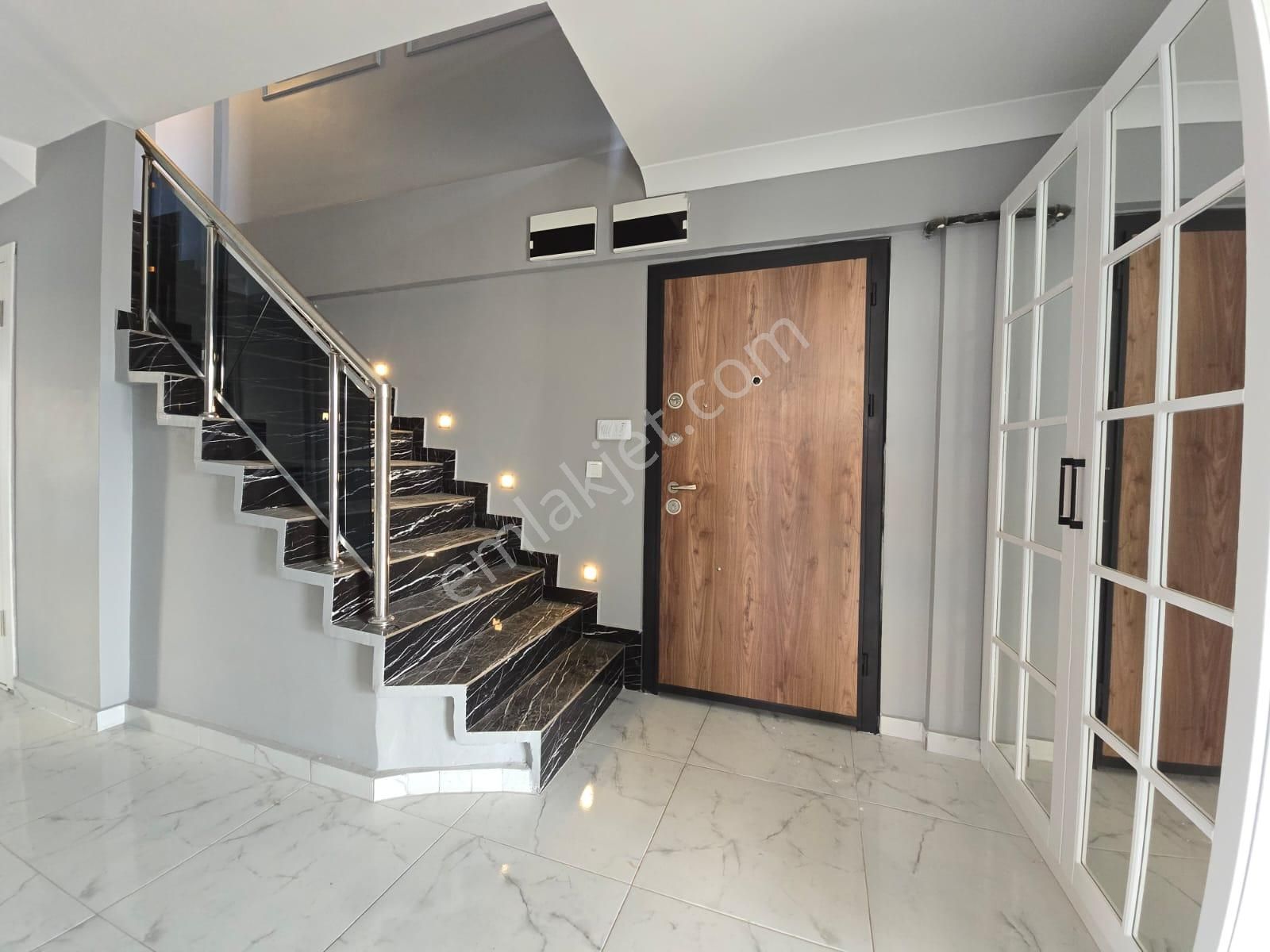 Panoramik Manzaralı İskanlı Caddeye 1 Bina Full Yapılı Dubleks - Görsel 13