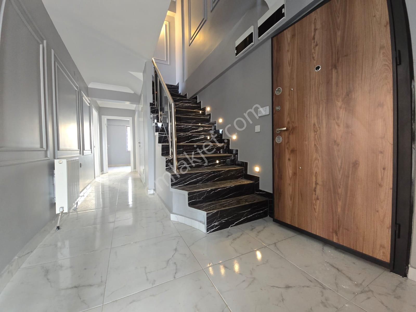 Panoramik Manzaralı İskanlı Caddeye 1 Bina Full Yapılı Dubleks - Görsel 20