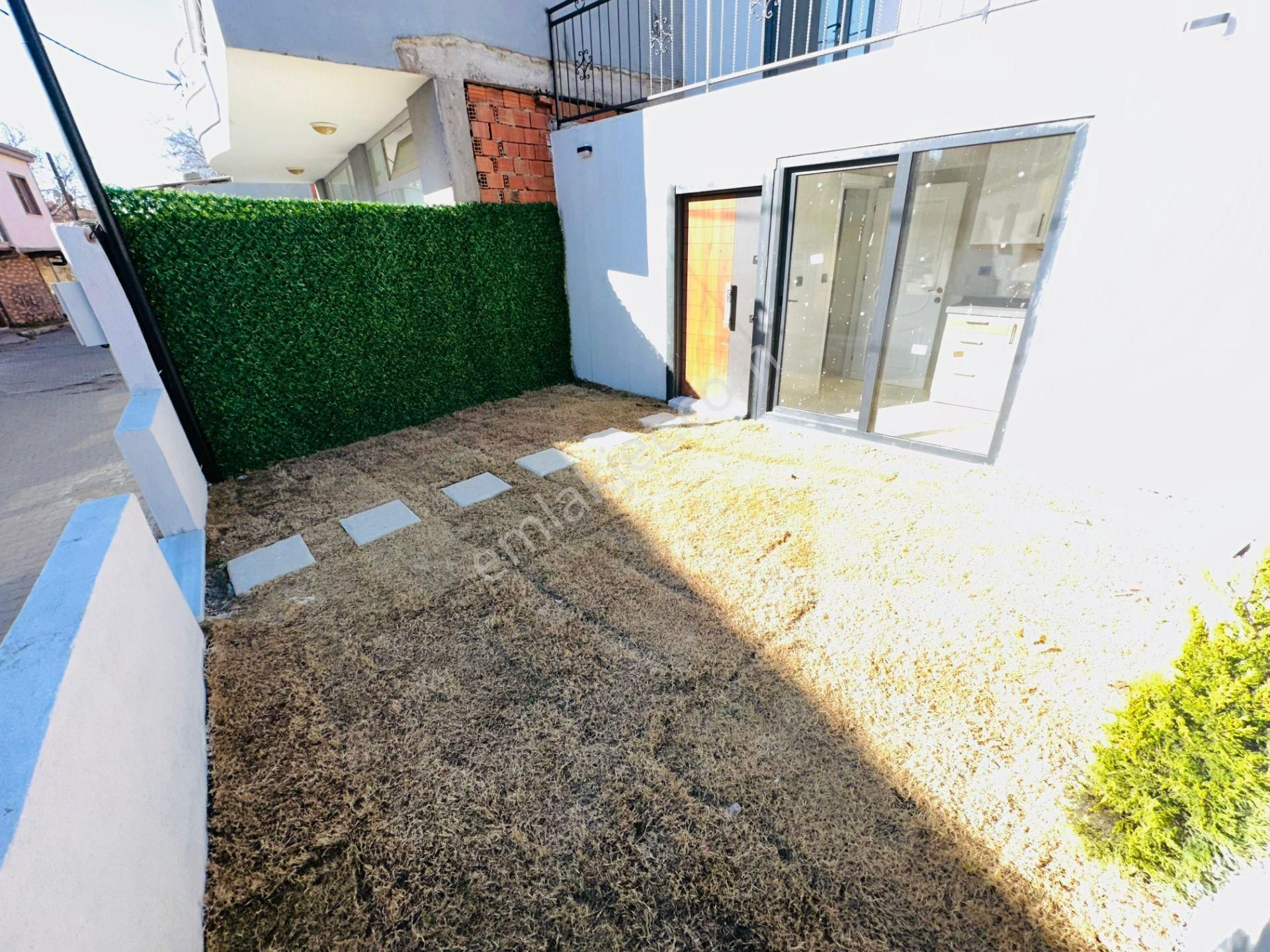 Kızılkeçili Köyün De 1+1 Teraslı Bahçeli Satılık Müstakil Ev - Görsel 3