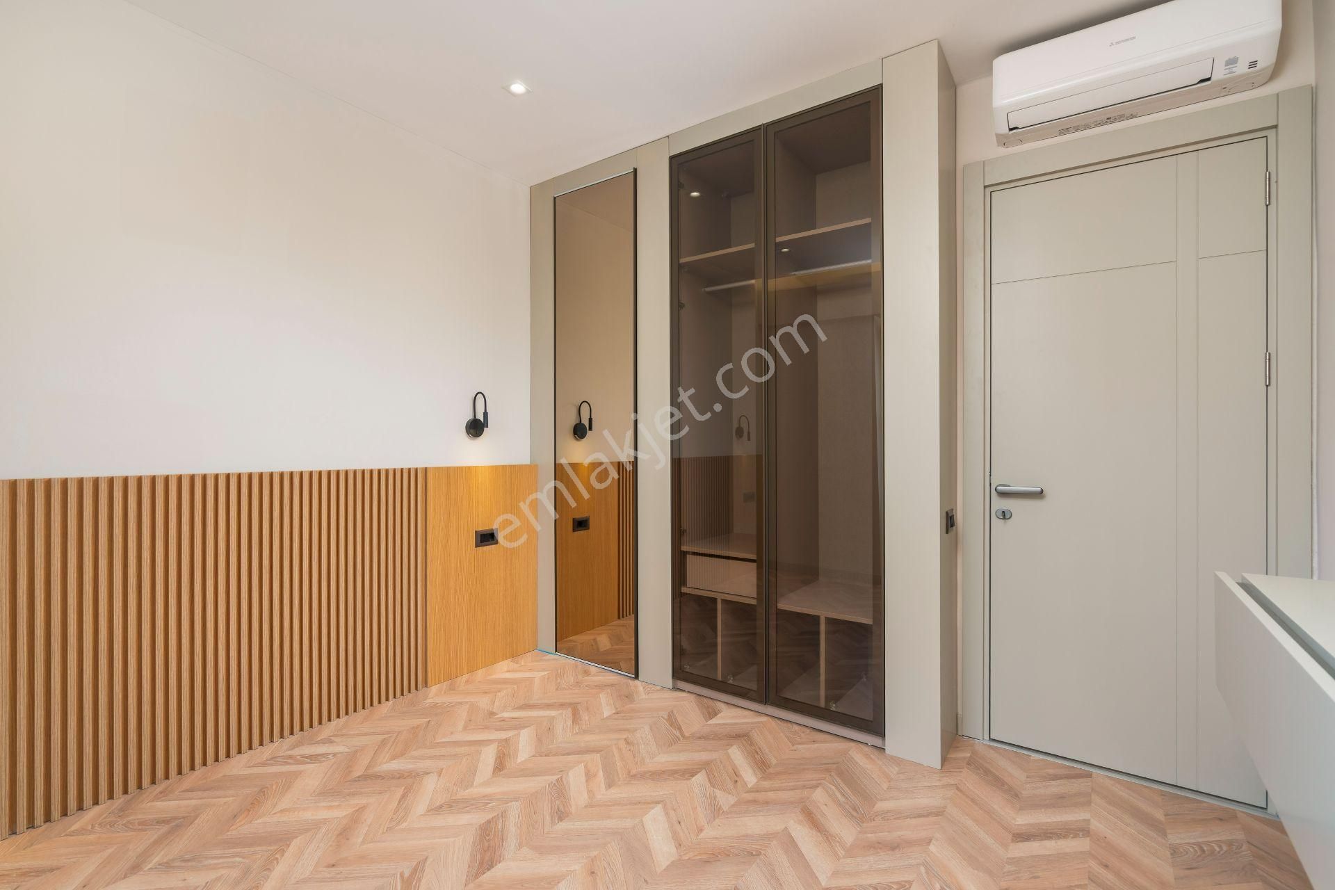 Antalya Lara Eski Lara Caddesinde Süper Lüks Deniz Manzaralı 3+1 - Görsel 25