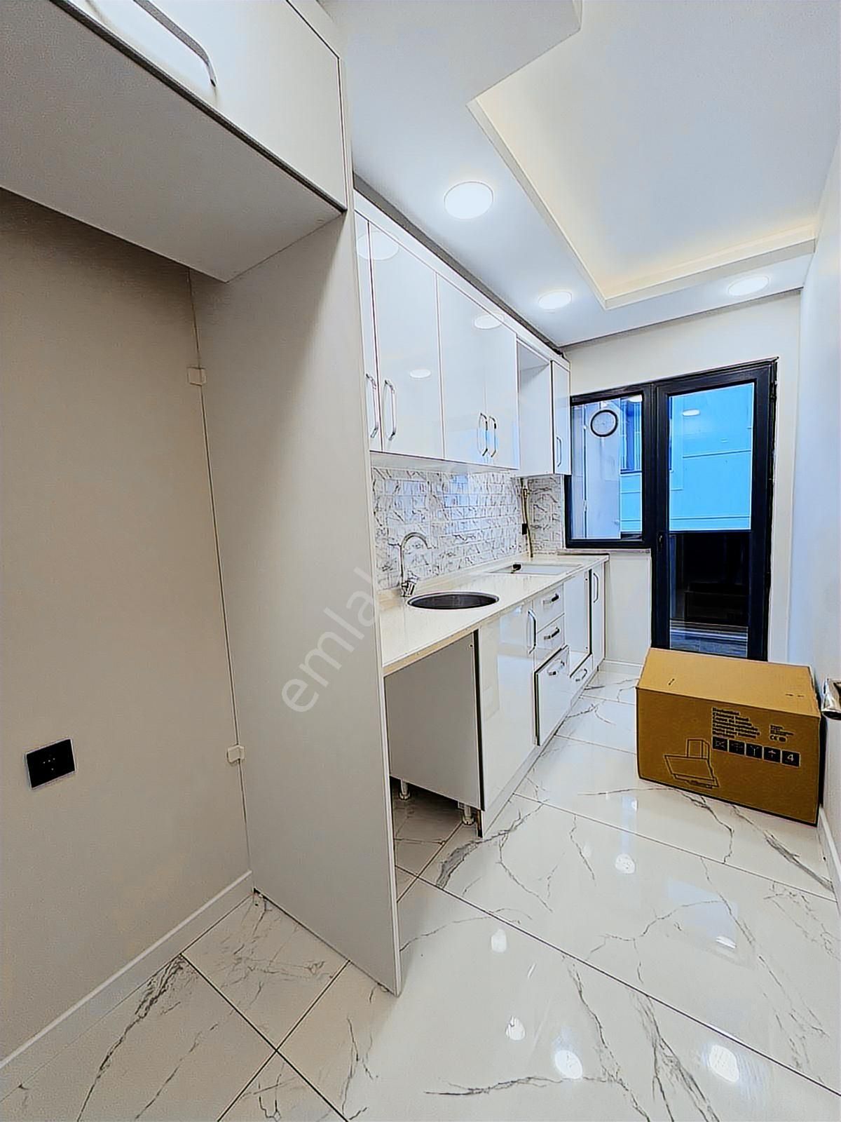 █ Konfor █ Küçükyalı'da Metroya Yakın Geniş Ve Lüks Sıfır 2+1 - Görsel 15