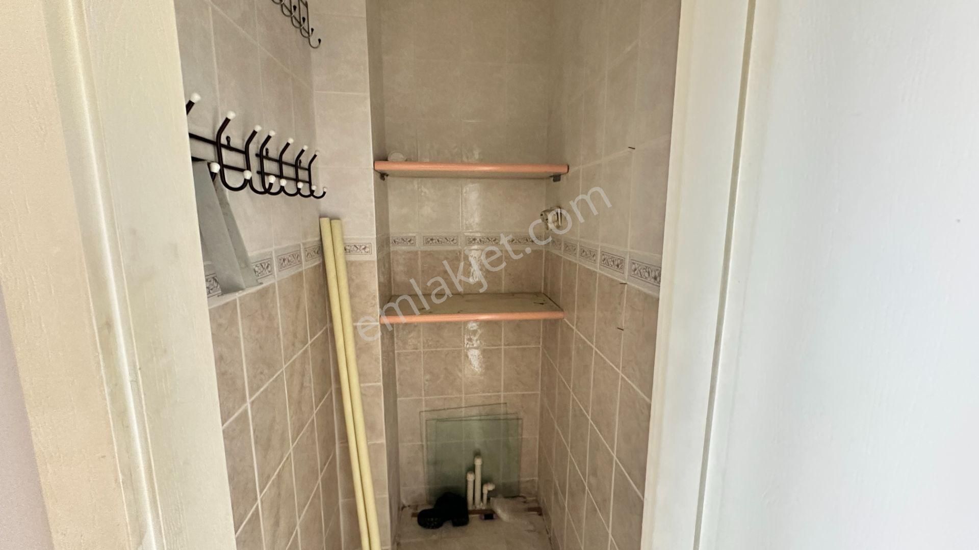 Kuşadası Marina Bölgesi İmbat Sitesinde Deniz Manzaralı Kiralık 2+1 - Görsel 10