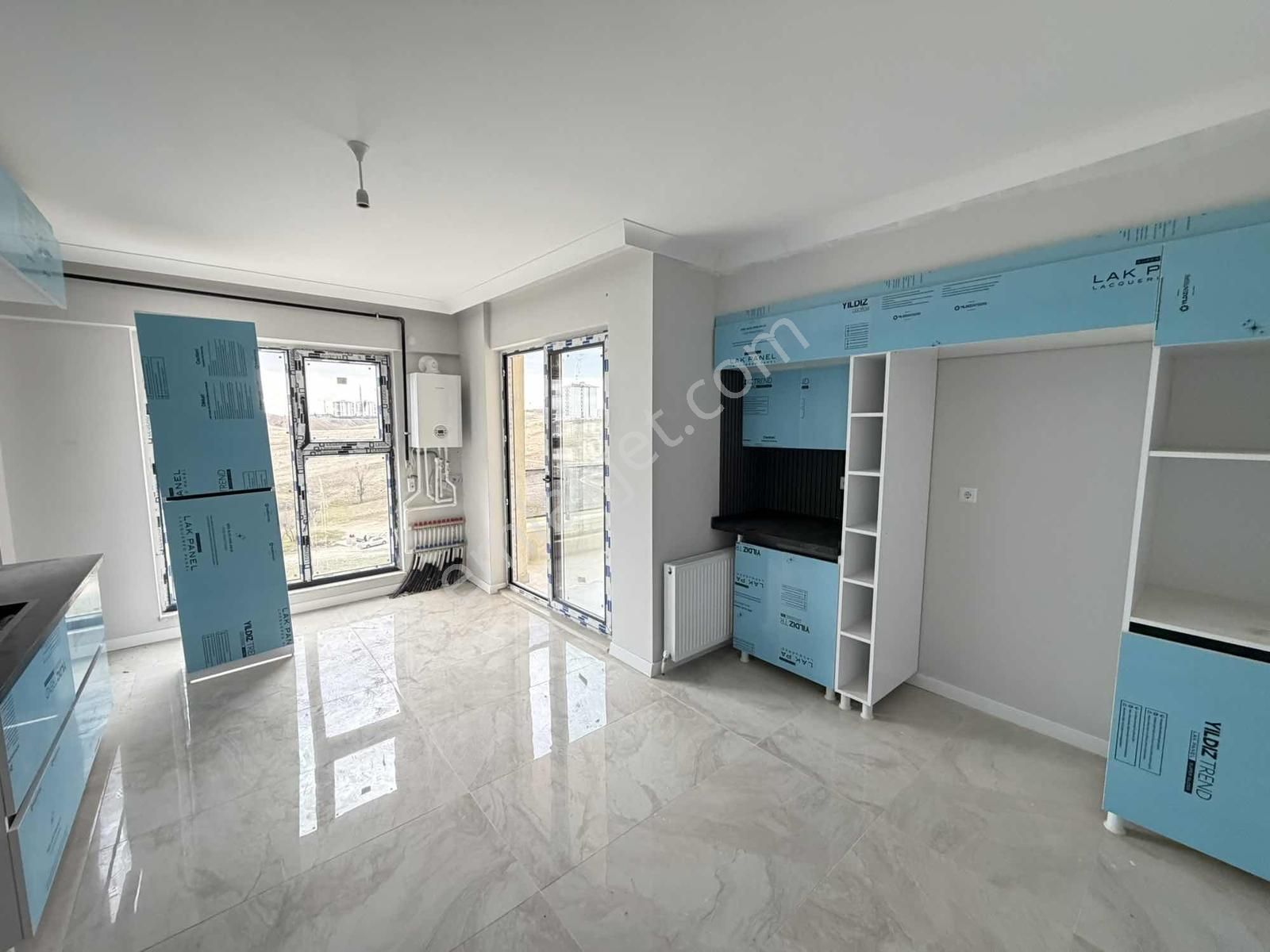 Tuna Gayrimenkul / 4+1 / Ara Kat / Güney Batı Cephe / Site - Görsel 6