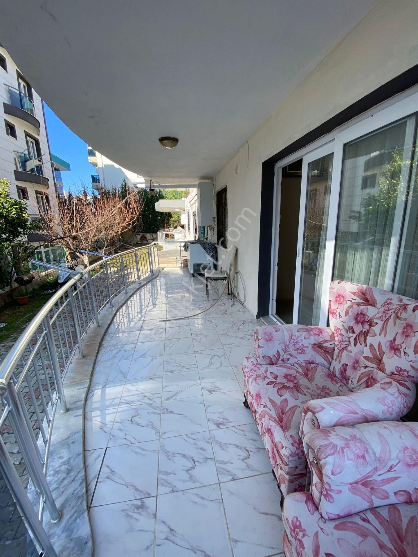 Kuşadası Havuzlu Site İçi 3+1 Müstakil Satılık Daire - Görsel 8