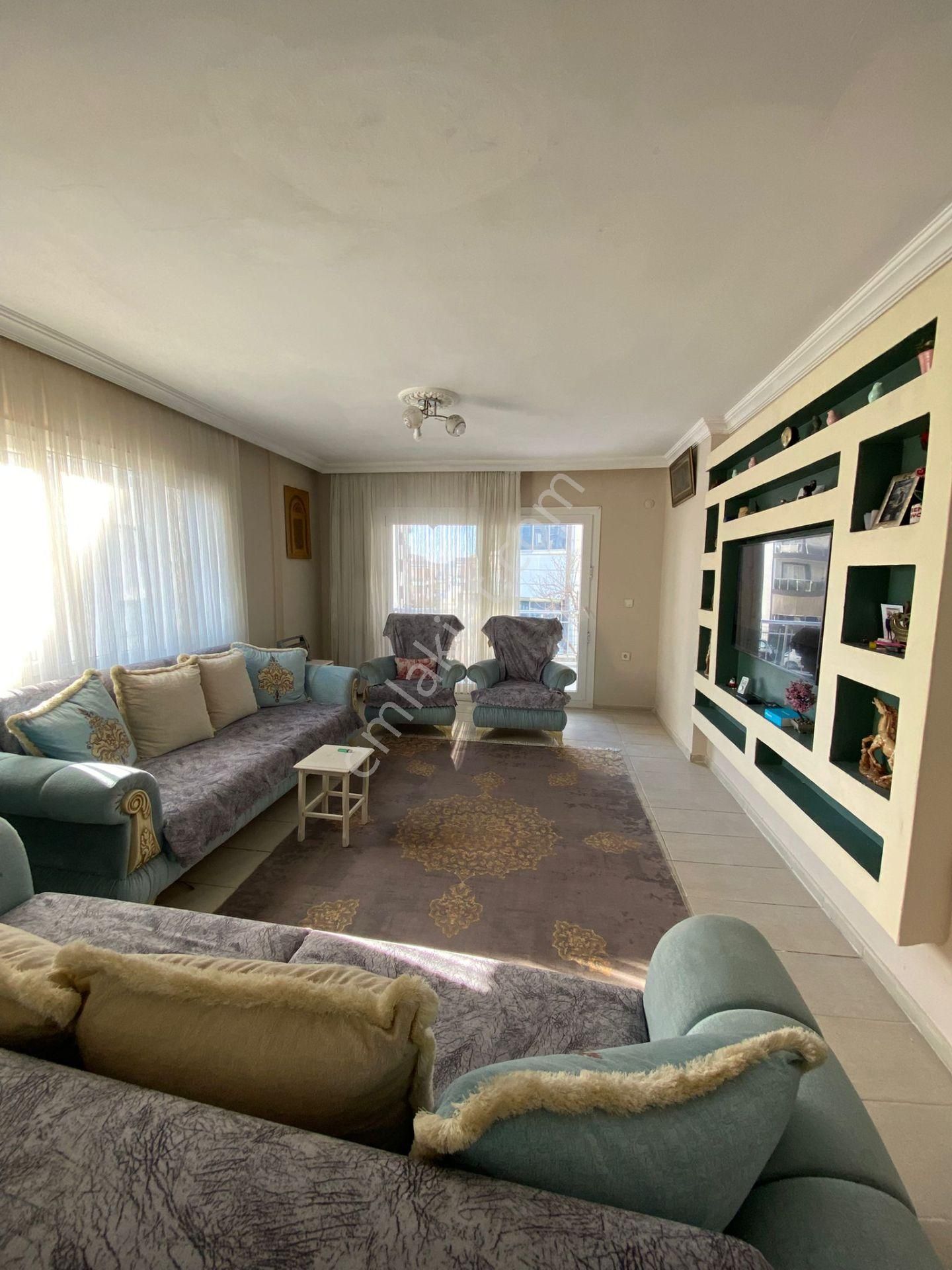 Kuşadası Havuzlu Site İçi 3+1 Müstakil Satılık Daire - Görsel 6