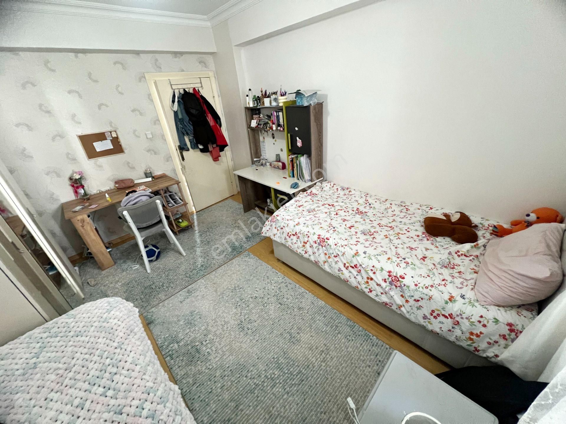 Cihandan Burç Mah Seval, Teleferik Son Durağa Yakın Boş Kiralık 3+1 Daire - Görsel 11