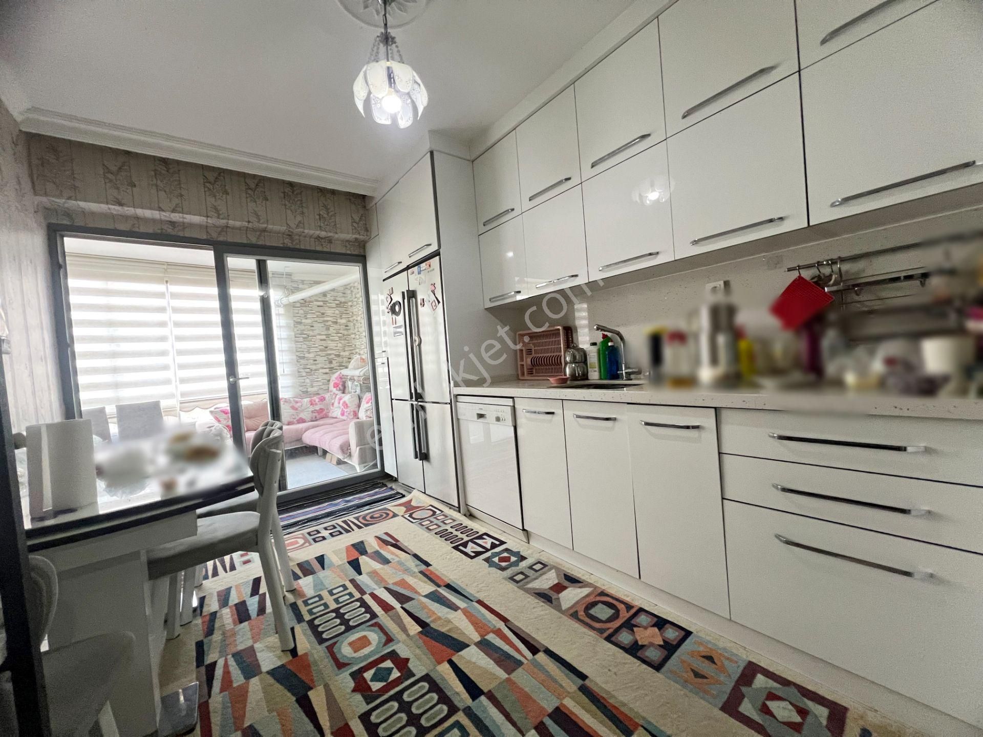 Cihandan Burç Mah Seval, Teleferik Son Durağa Yakın Boş Kiralık 3+1 Daire - Görsel 2