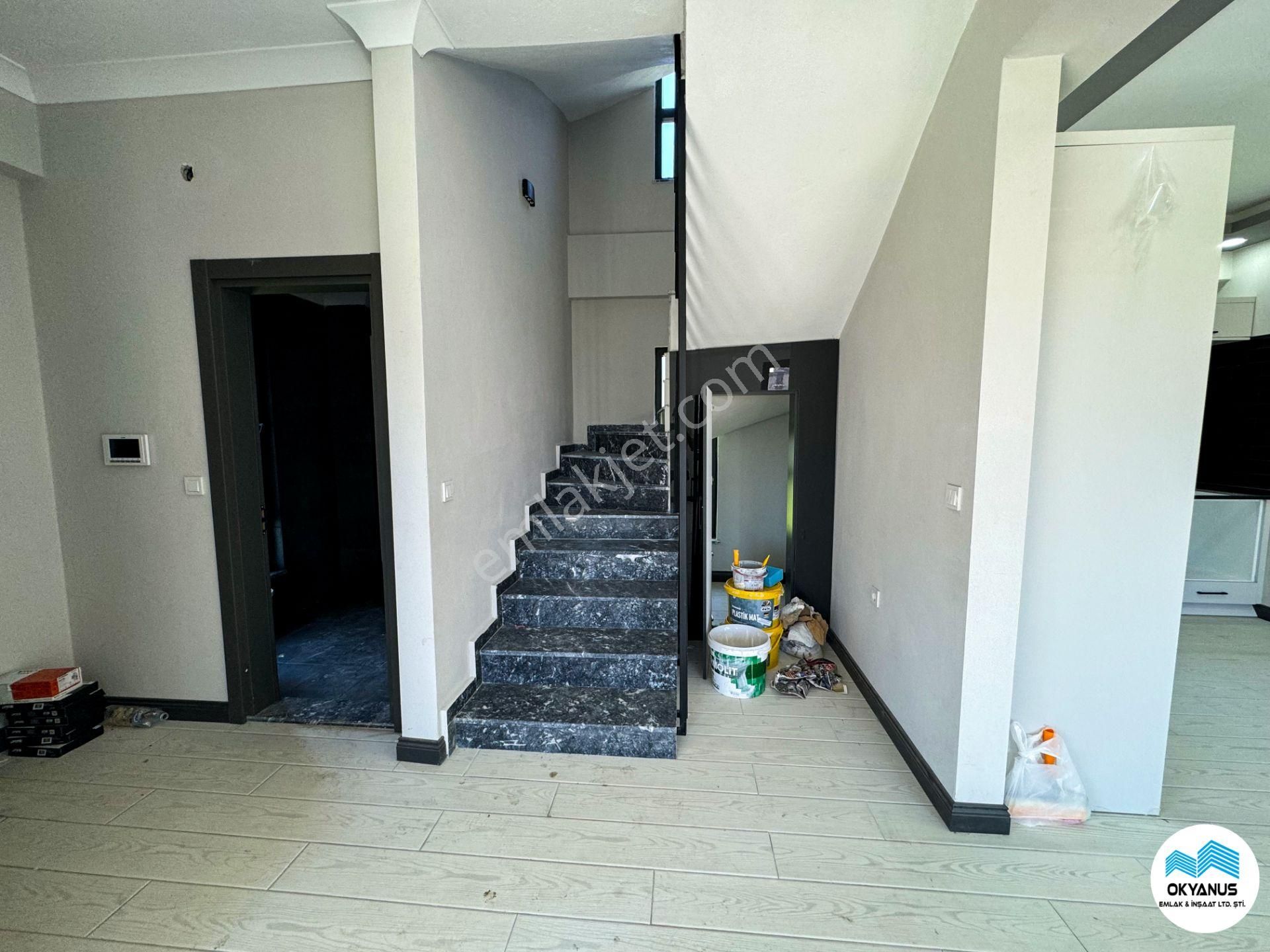 Sakarya Karasu'da Modern Yapılı Geniş Teraslı 4+1 Sıfır Villa - Görsel 11