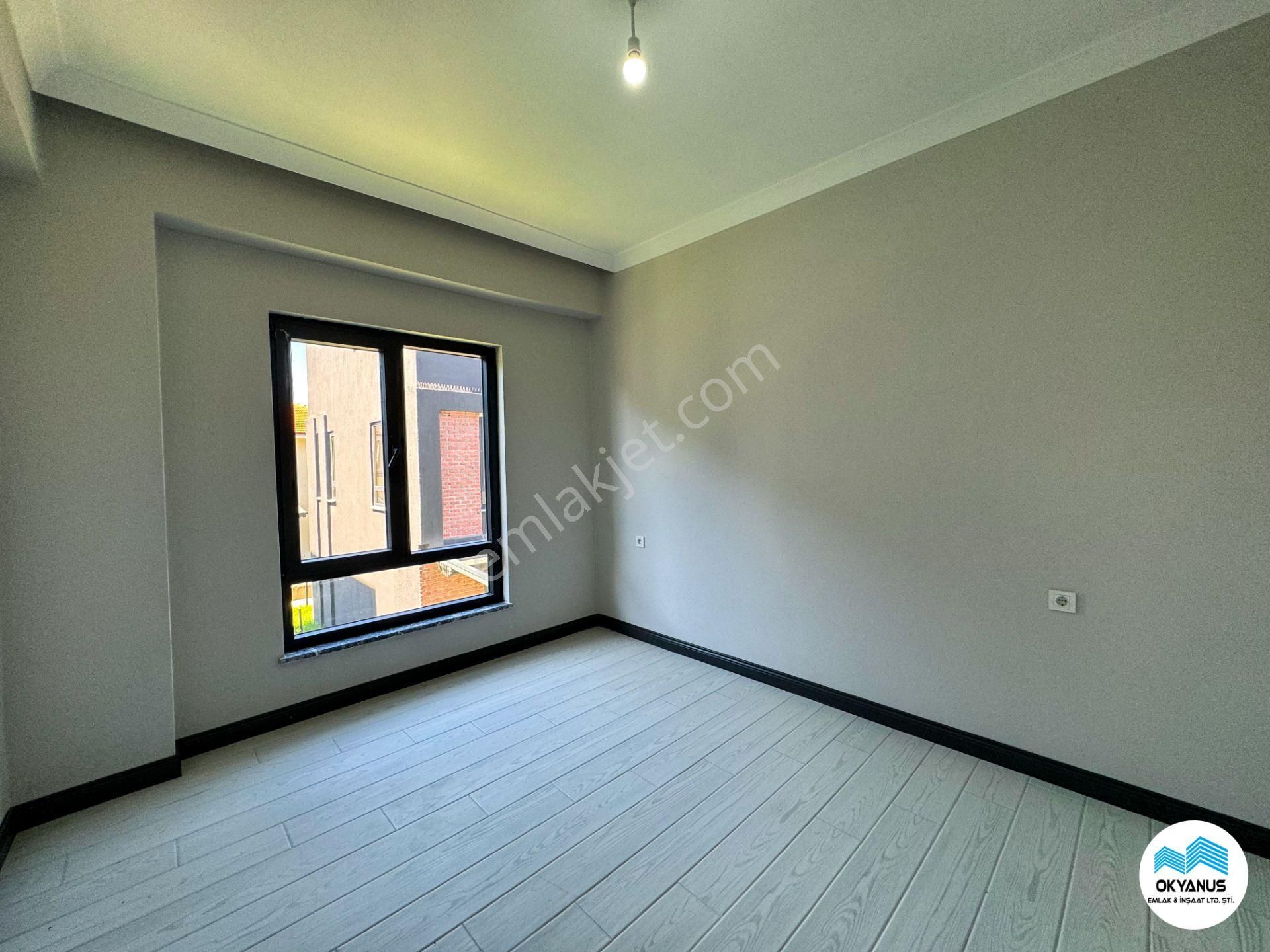 Sakarya Karasu'da Modern Yapılı Geniş Teraslı 4+1 Sıfır Villa - Görsel 14