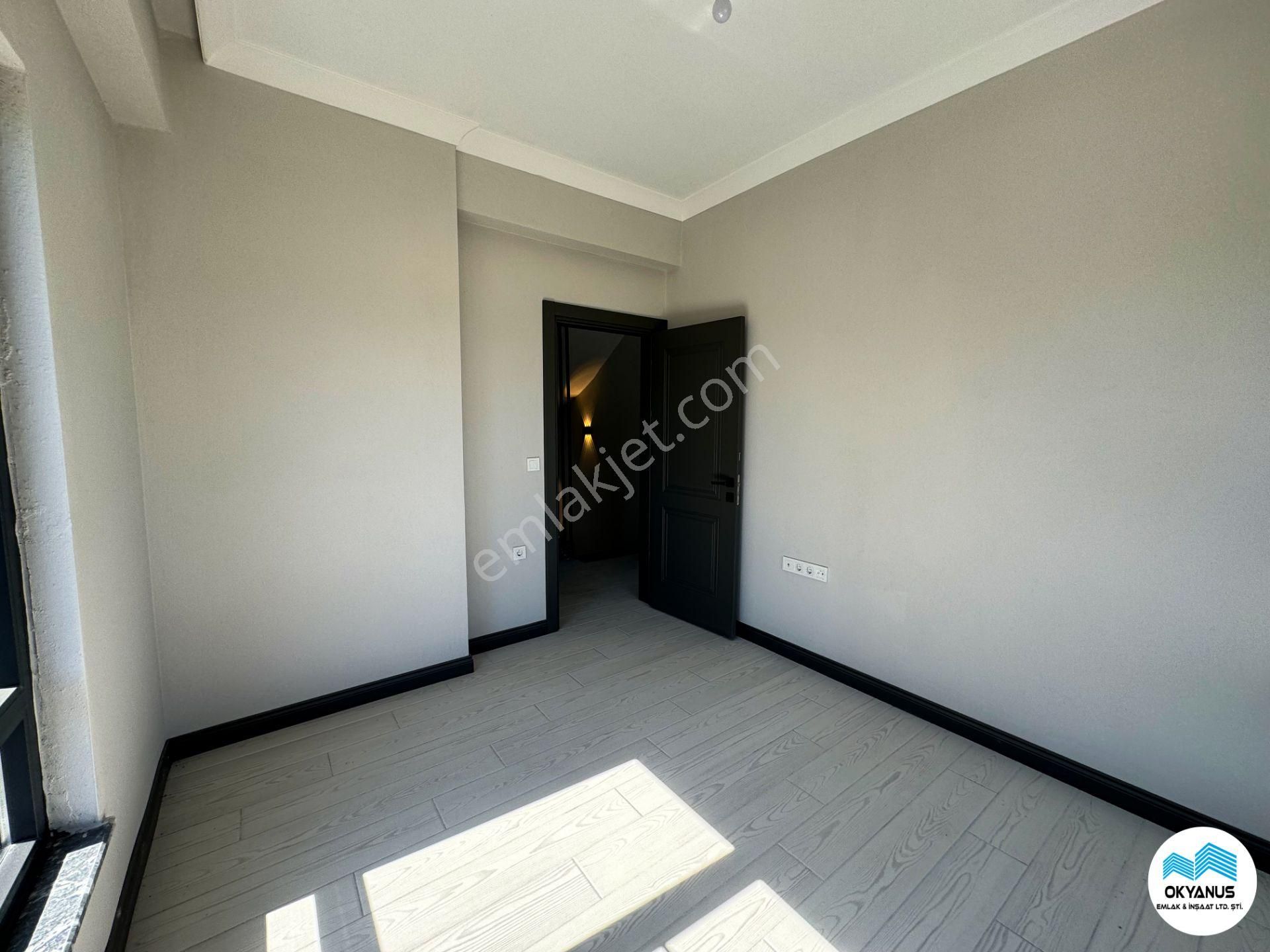 Sakarya Karasu'da Modern Yapılı Geniş Teraslı 4+1 Sıfır Villa - Görsel 19