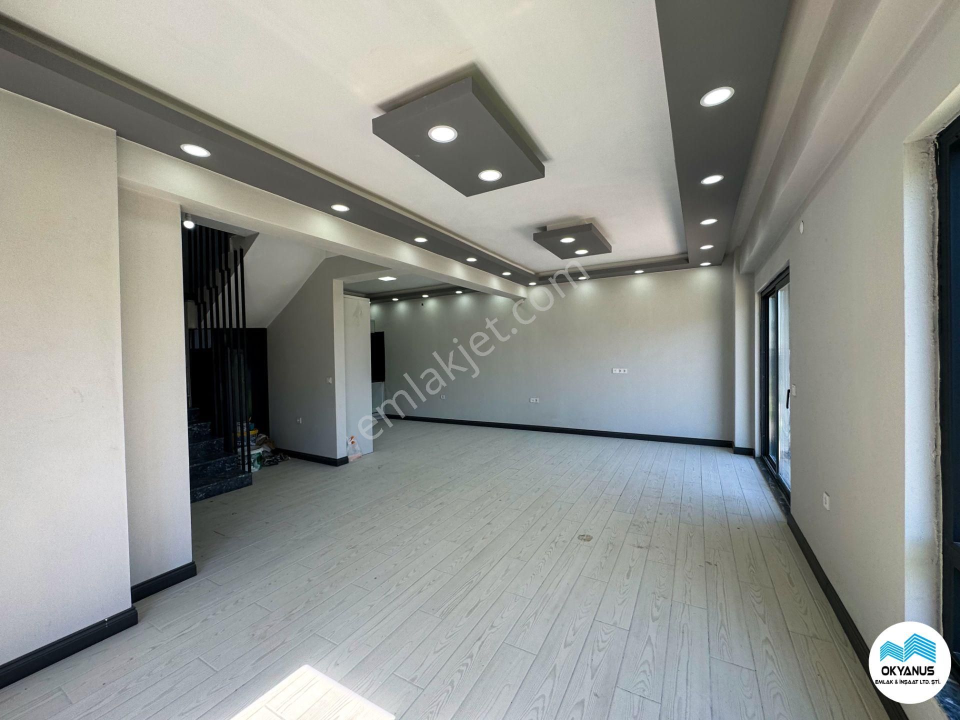 Sakarya Karasu'da Modern Yapılı Geniş Teraslı 4+1 Sıfır Villa - Görsel 9