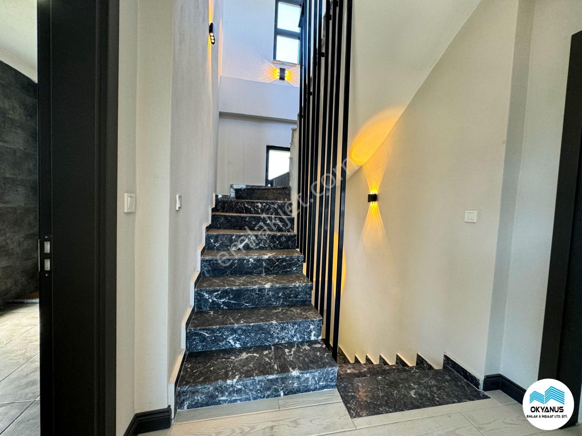 Sakarya Karasu'da Modern Yapılı Geniş Teraslı 4+1 Sıfır Villa - Görsel 22