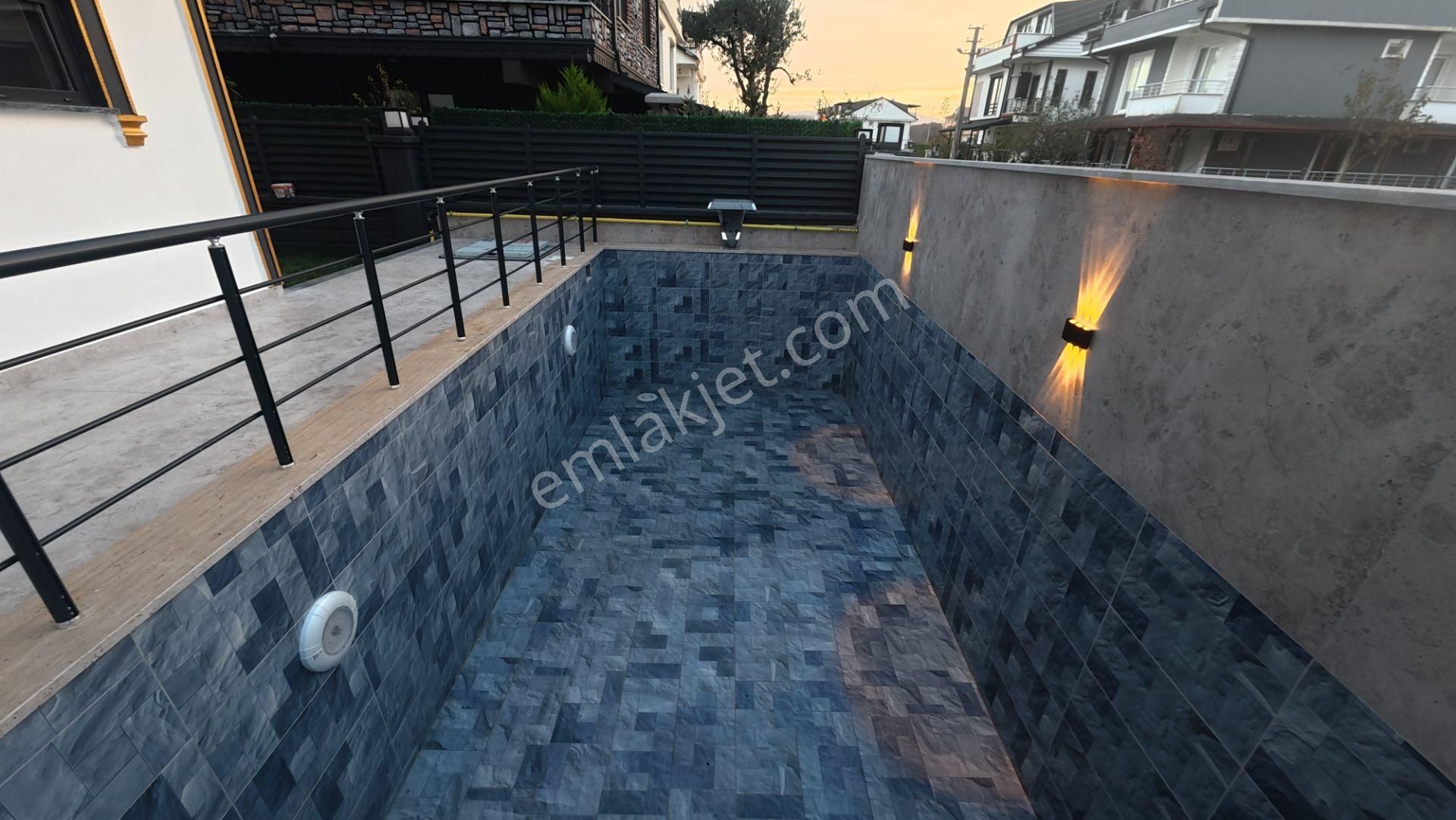 Sakarya Kocaalide Müstakil Havuz Ve Bahçe Kullanımlı Villa!!! - Görsel 6