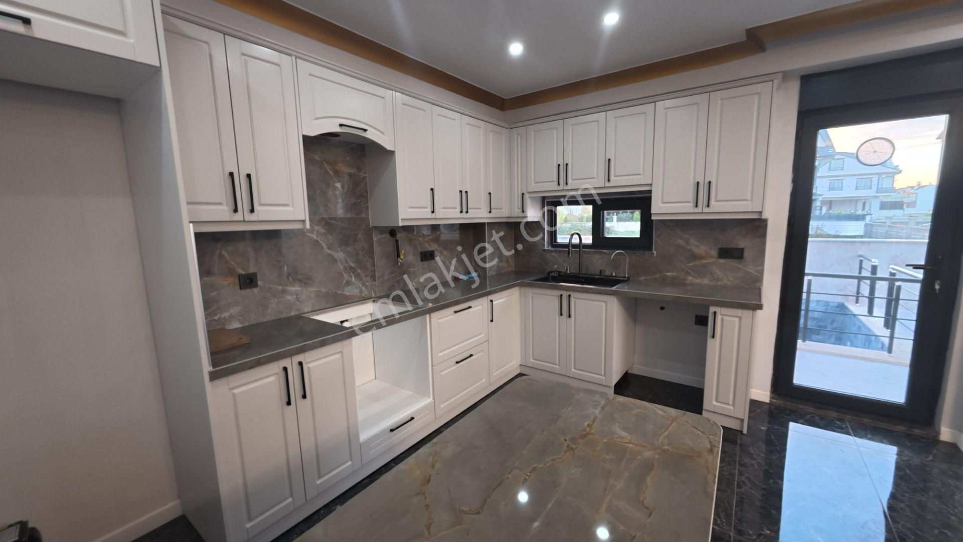 Sakarya Kocaalide Müstakil Havuz Ve Bahçe Kullanımlı Villa!!! - Görsel 10