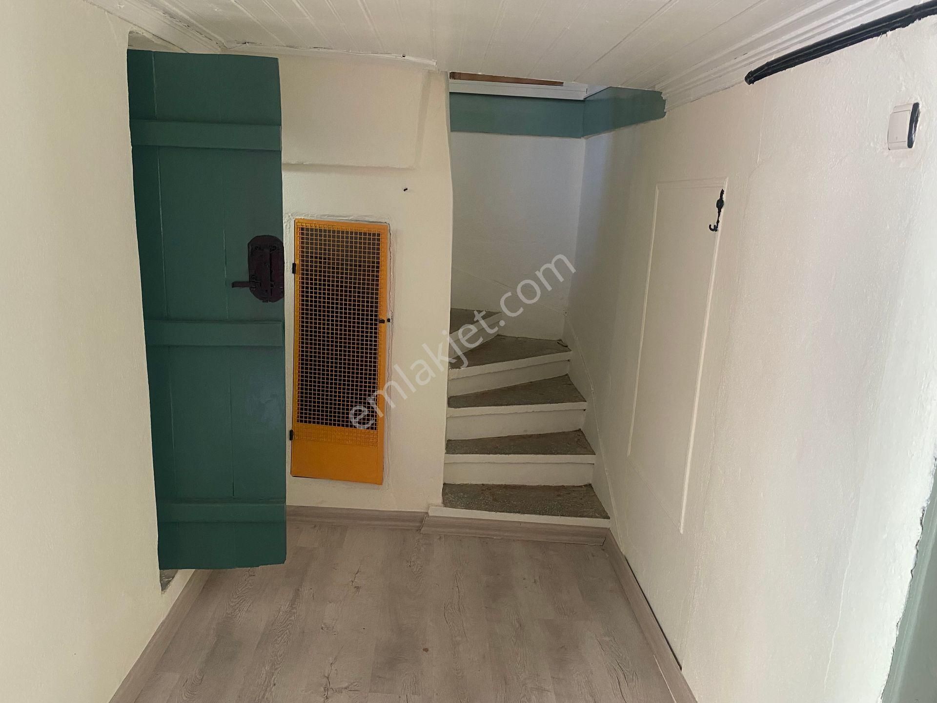 Yıldırım Yeşil Türbe Yakınında Bahçeli Müstakil Ev - Görsel 17