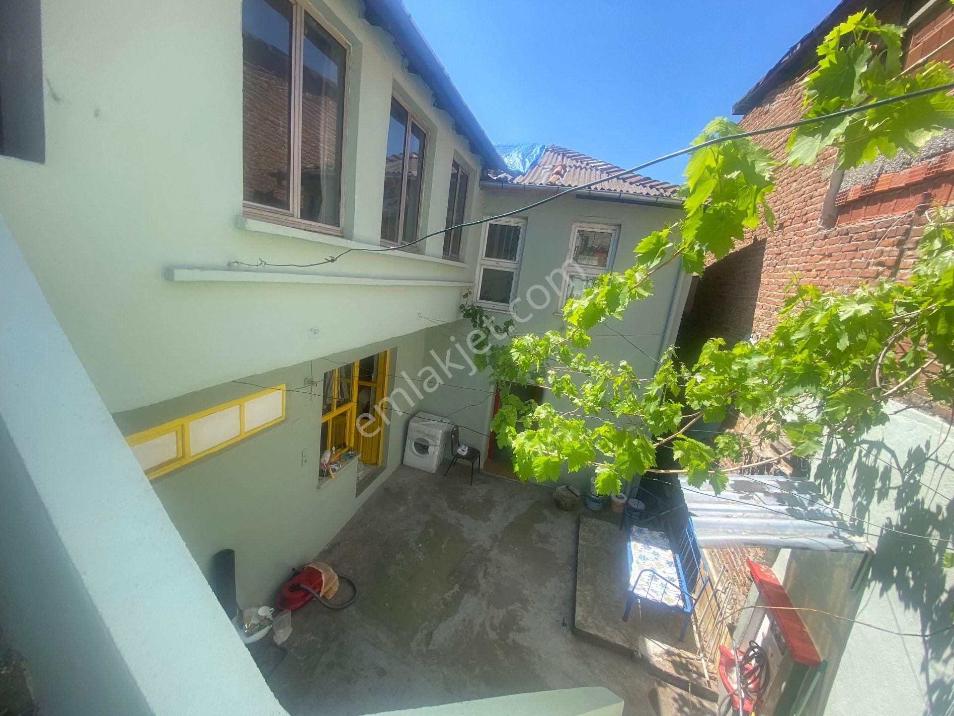 Yıldırım Yeşil Türbe Yakınında Bahçeli Müstakil Ev - Görsel 3