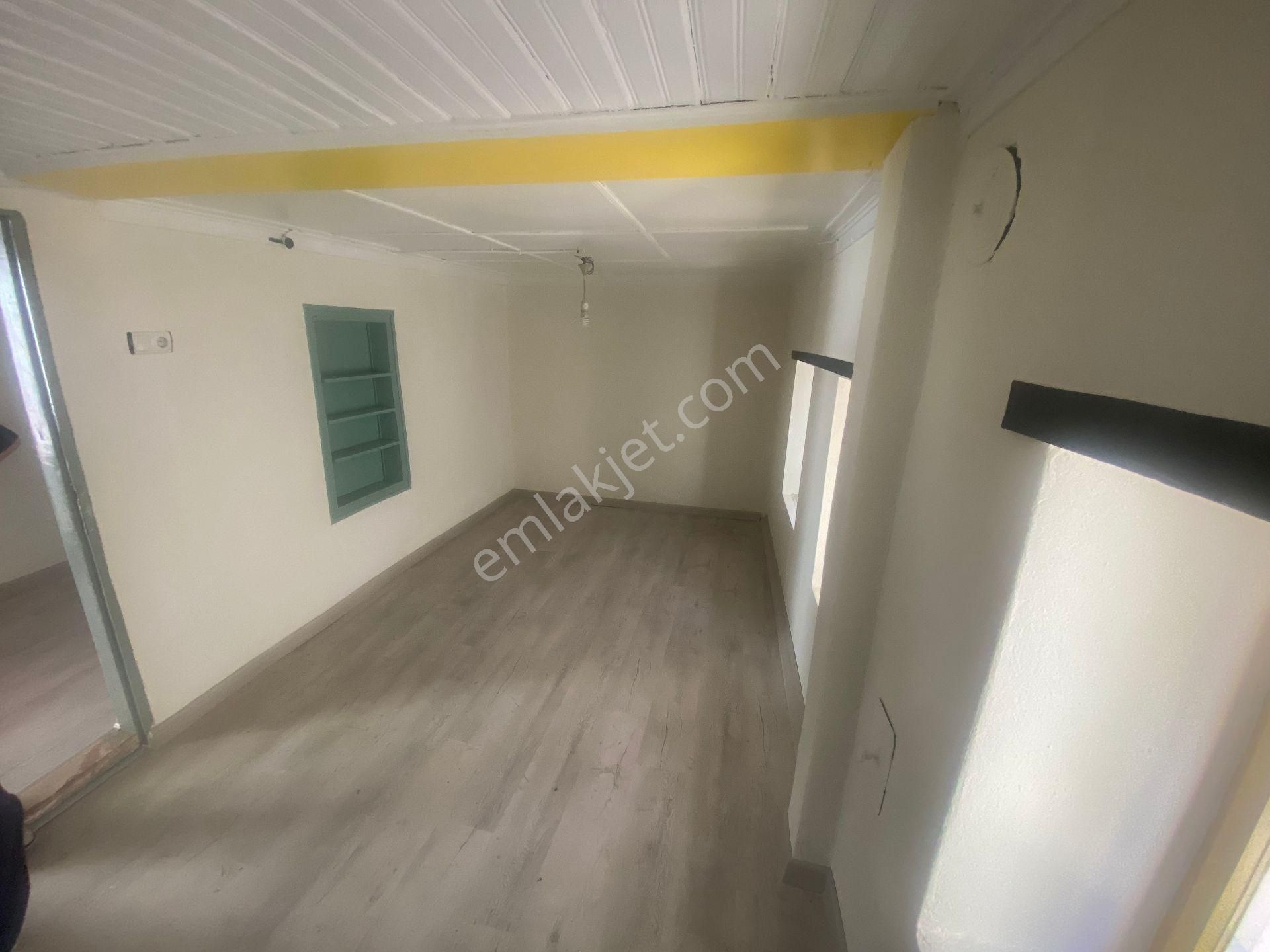 Yıldırım Yeşil Türbe Yakınında Bahçeli Müstakil Ev - Görsel 9