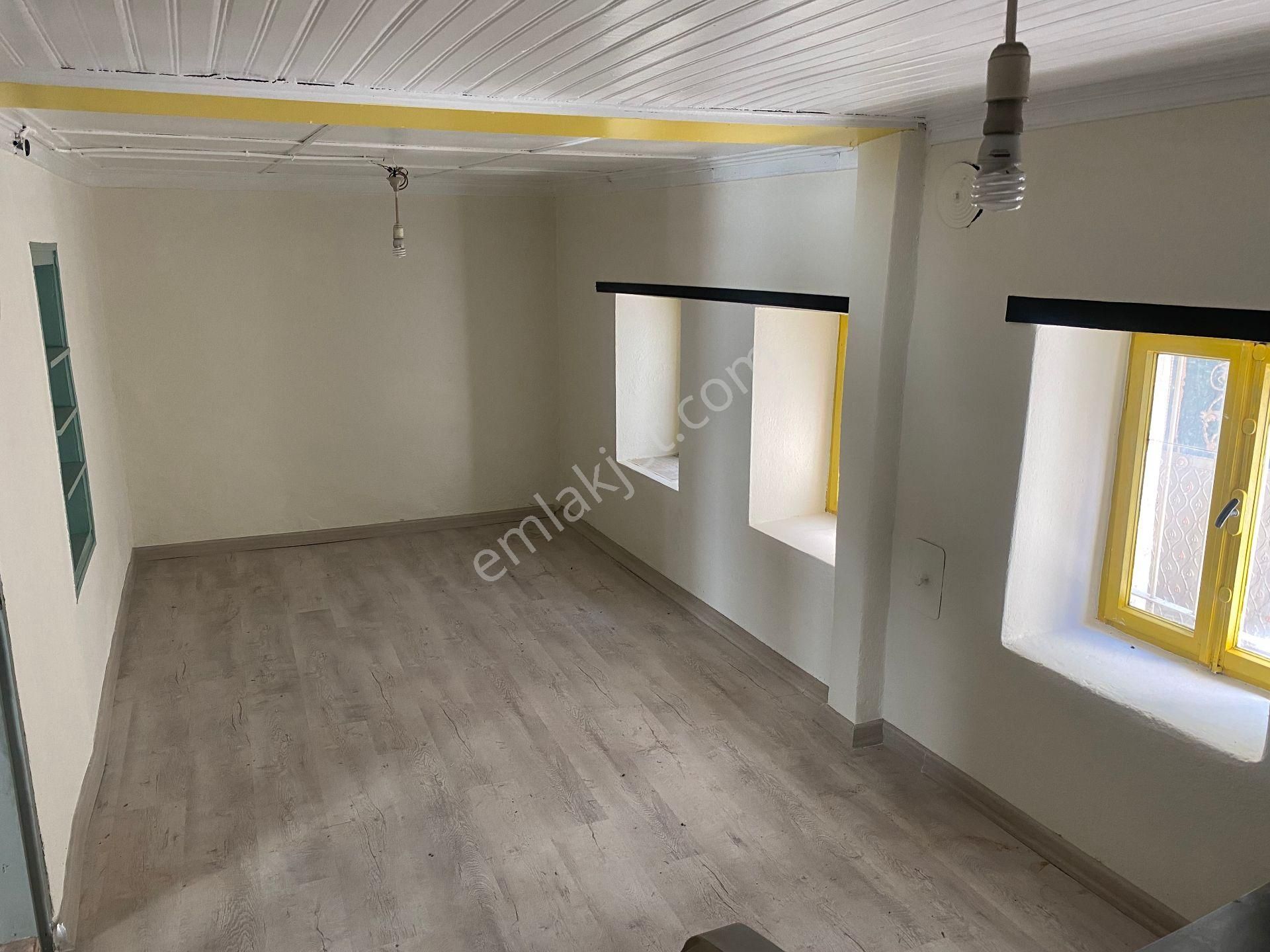 Yıldırım Yeşil Türbe Yakınında Bahçeli Müstakil Ev - Görsel 8