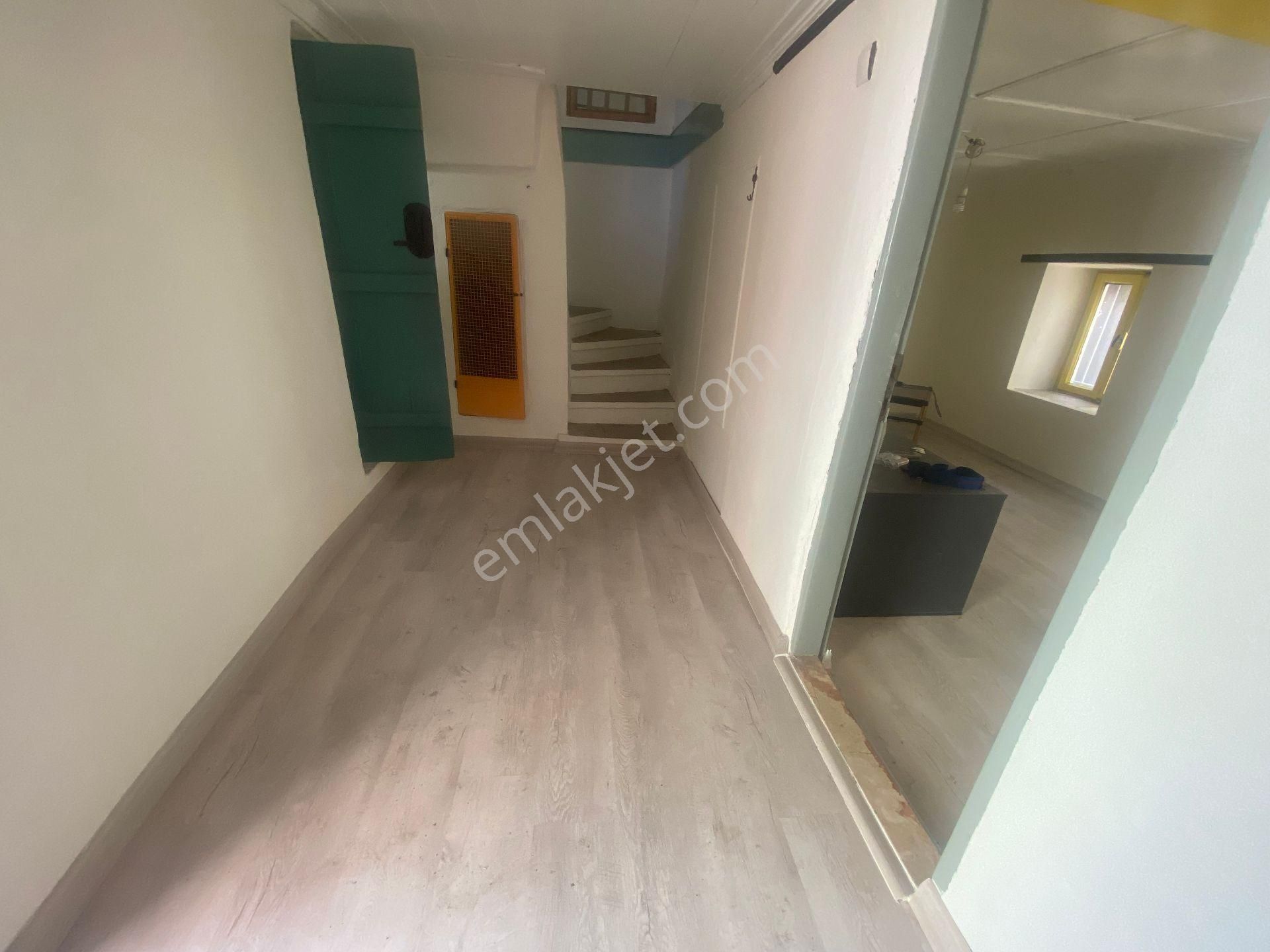 Yıldırım Yeşil Türbe Yakınında Bahçeli Müstakil Ev - Görsel 14