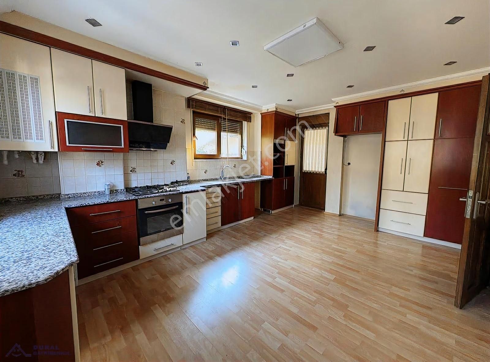 Dur-al'dan Kınıklı Kampüste Komple Kiralık Müstakil Villa - Görsel 23