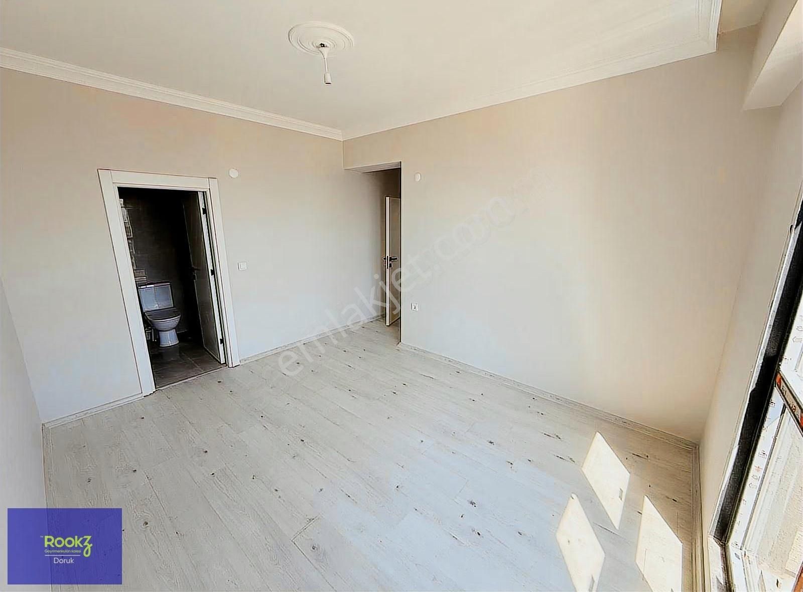 Rookzdoruk'dan Metroya Yakın Geniş 3+1 Luks Site İçinde Daire - Görsel 23