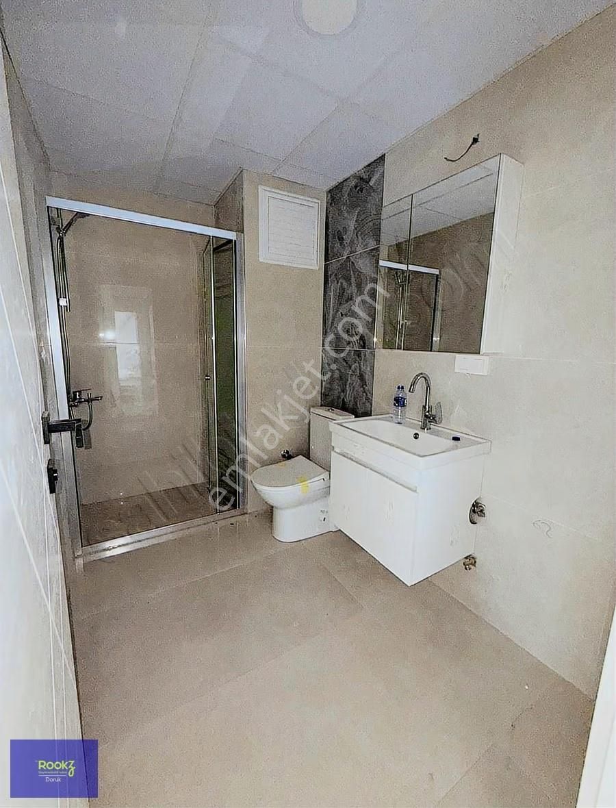 Rookzdoruk'dan Metroya Yakın Geniş 3+1 Luks Site İçinde Daire - Görsel 3