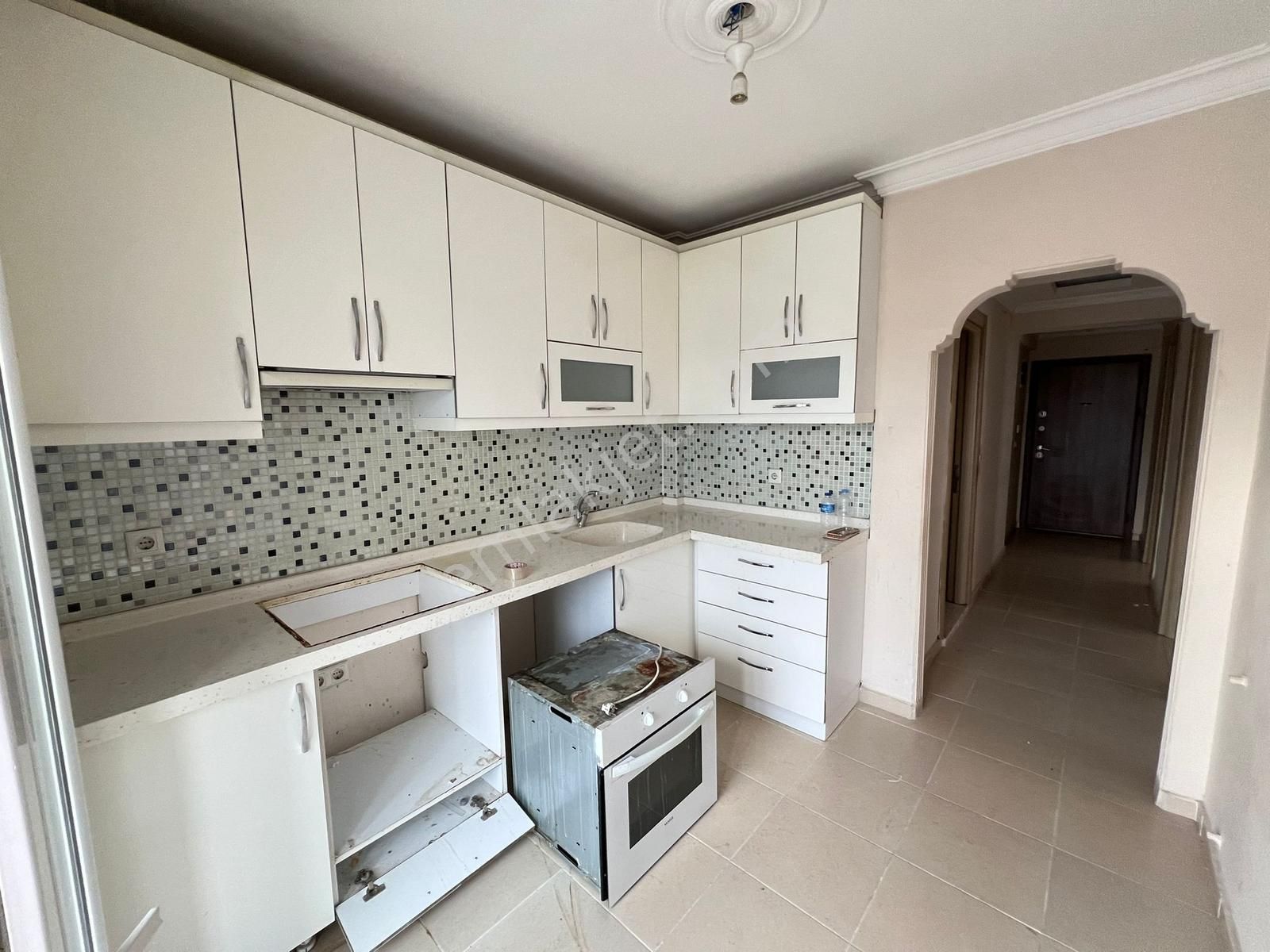 Bozyaka Cadde Yakını Otoparklı Yeni Binada Arakat 2+1 Satılık - Görsel 28