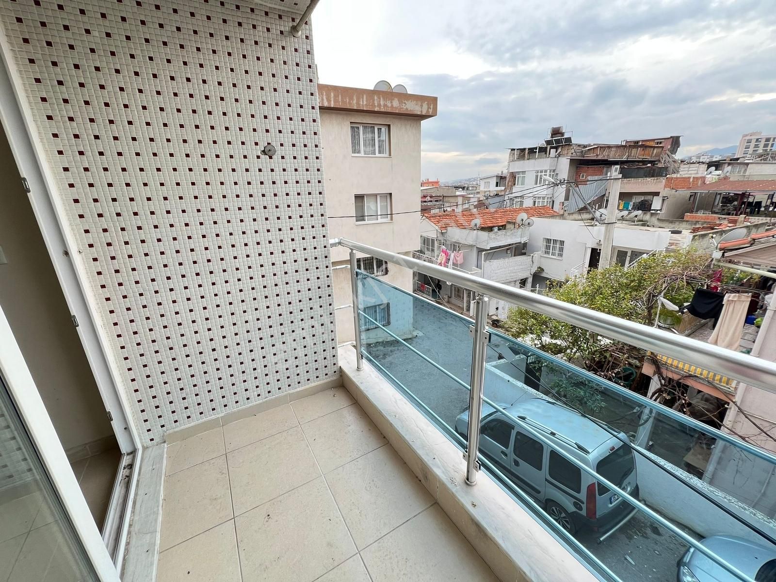 Bozyaka Cadde Yakını Otoparklı Yeni Binada Arakat 2+1 Satılık - Görsel 26