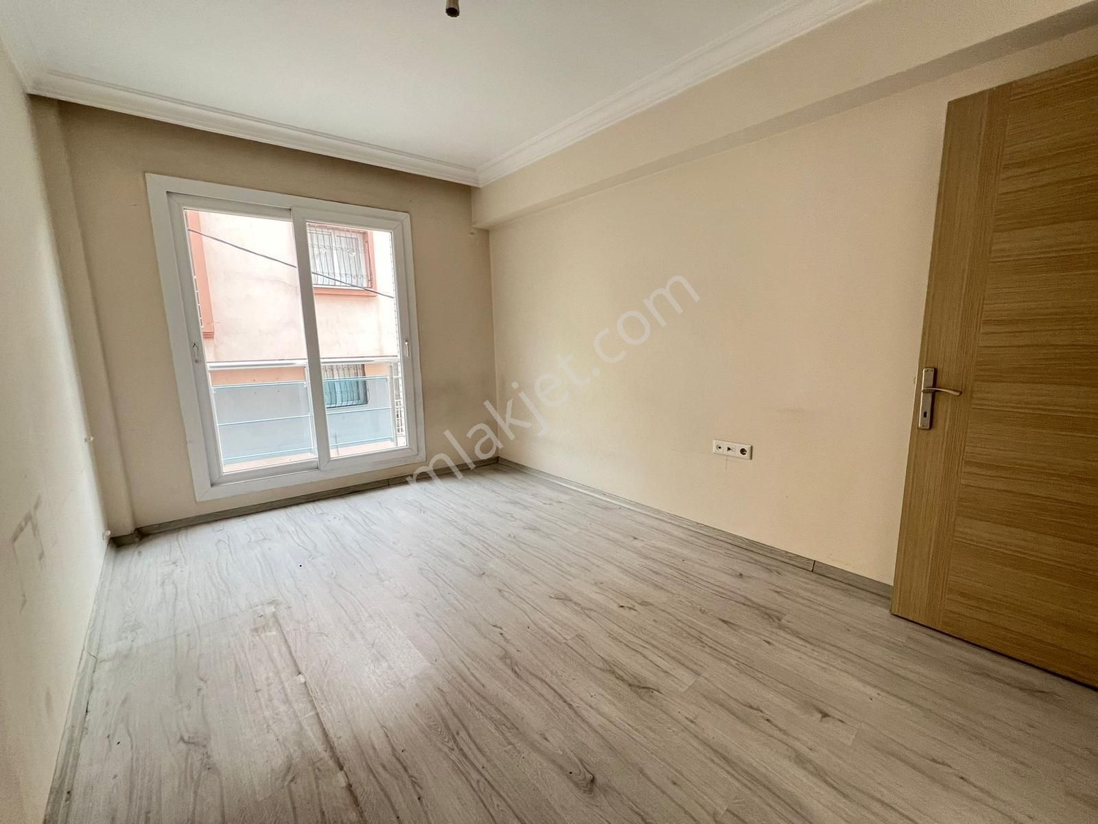 Bozyaka Cadde Yakını Otoparklı Yeni Binada Arakat 2+1 Satılık - Görsel 5