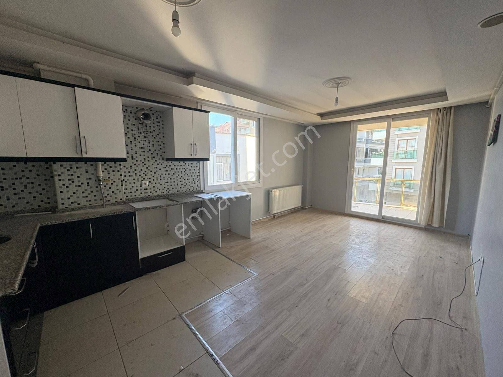 Milas Merkezde Doğalgazlı Kiralık 3+1 Ara Kat Daire - Görsel 3