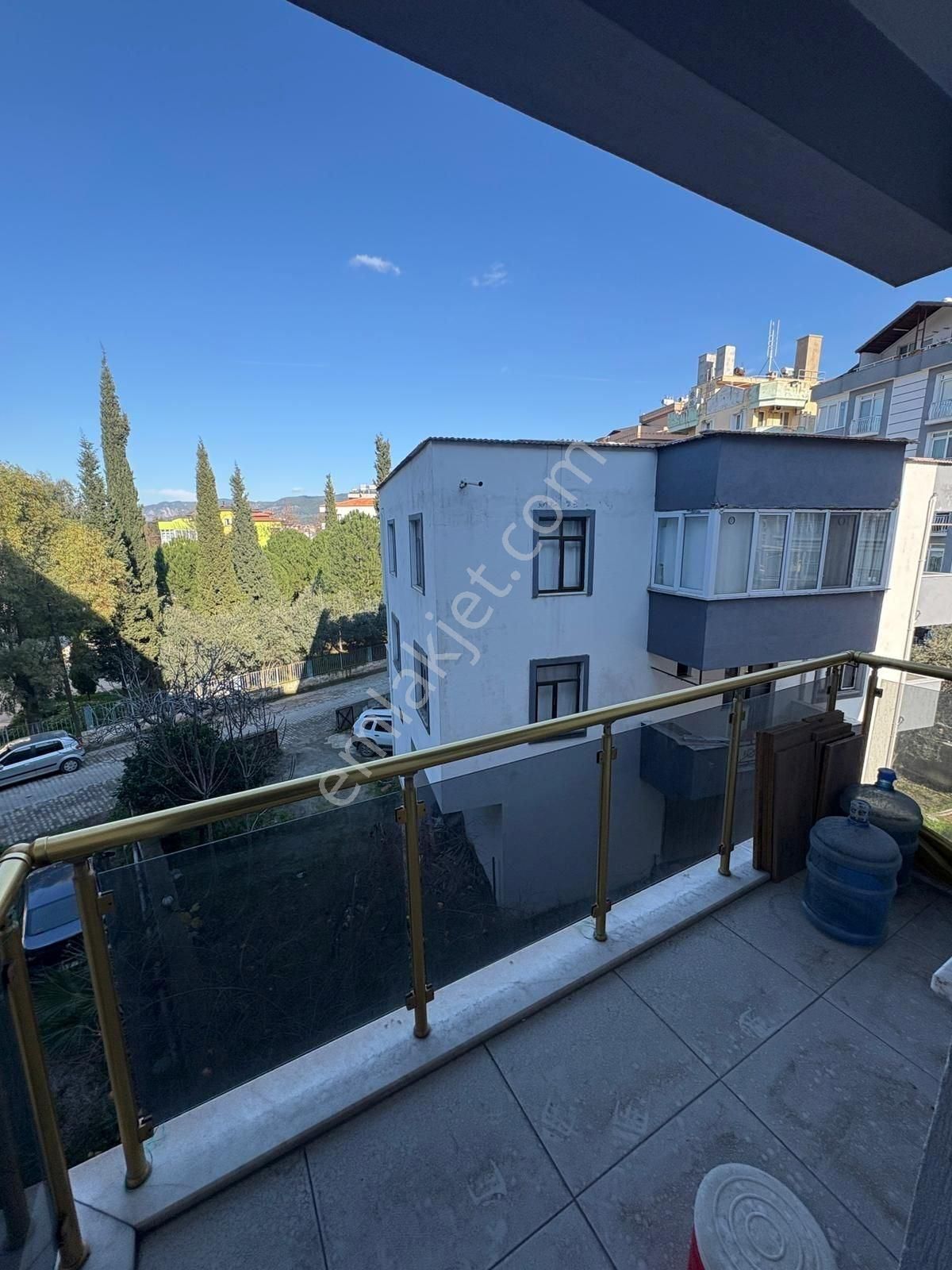 Milas Merkezde Doğalgazlı Kiralık 3+1 Ara Kat Daire - Görsel 12