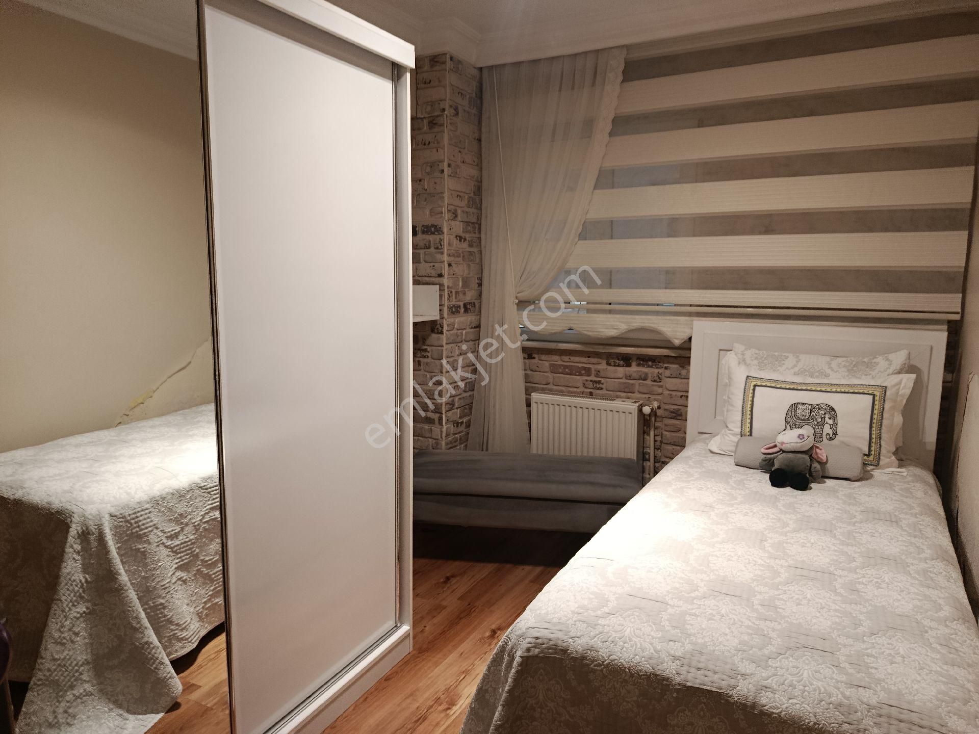 Fatih Kocamustafapaşa Hacı Kadın Hamamı Civarında Satılık 3oda 1salon Full Yapılı Da - Görsel 9