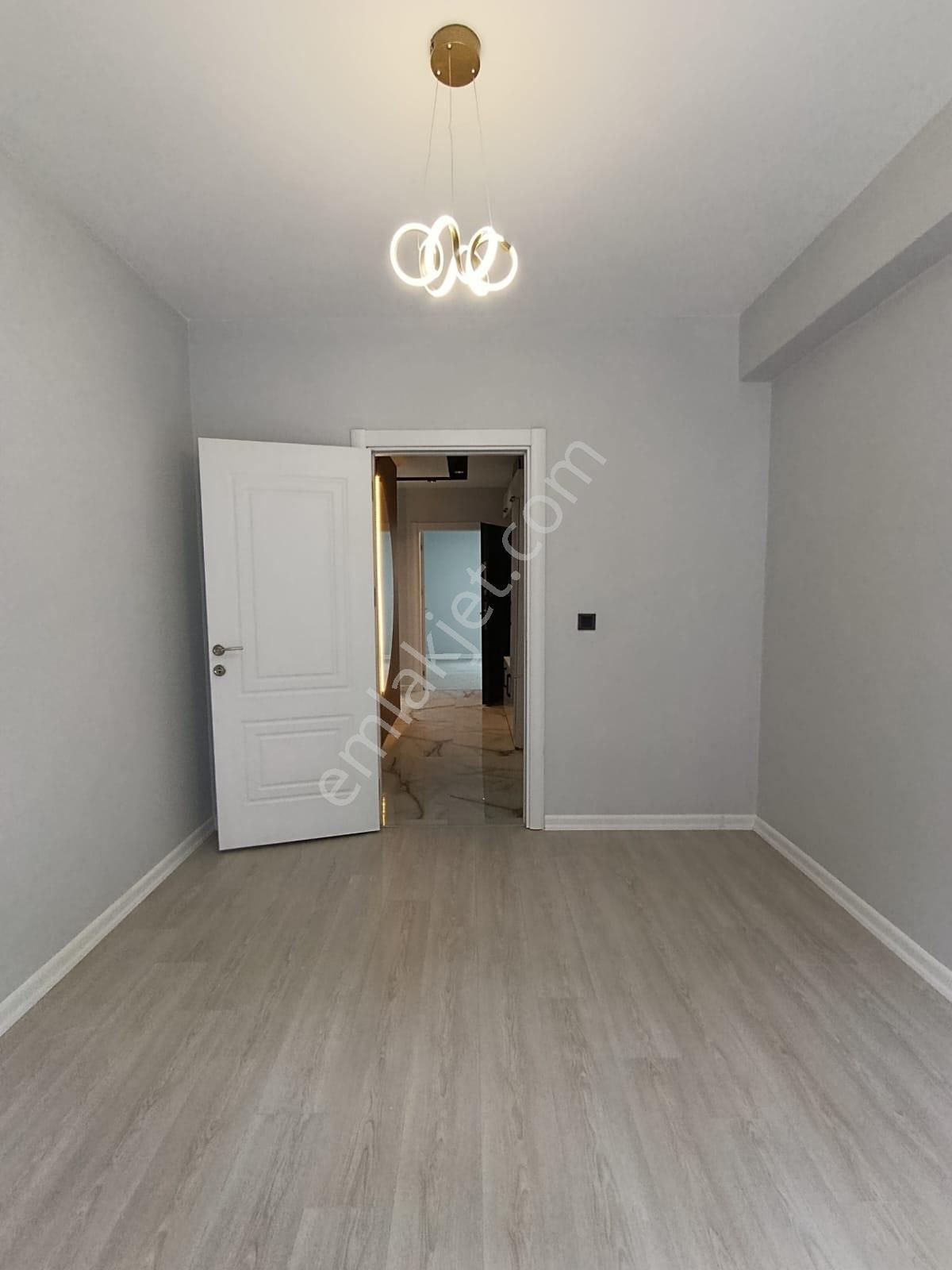 Çamlıca Mahallesinde 3+1 Sıfır Daireler - Görsel 12