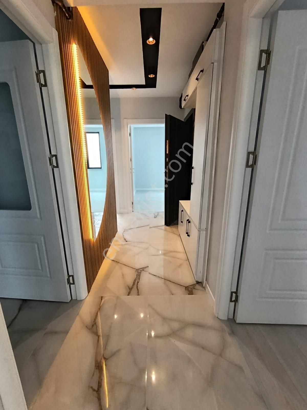 Çamlıca Mahallesinde 3+1 Sıfır Daireler - Görsel 16