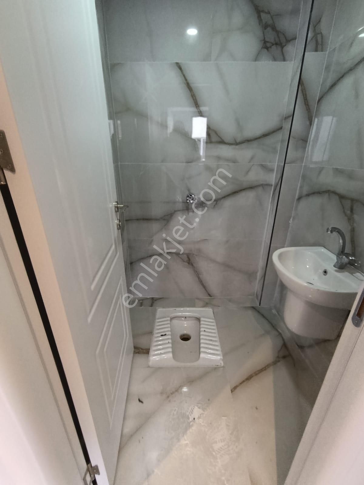 Çamlıca Mahallesinde 3+1 Sıfır Daireler - Görsel 15