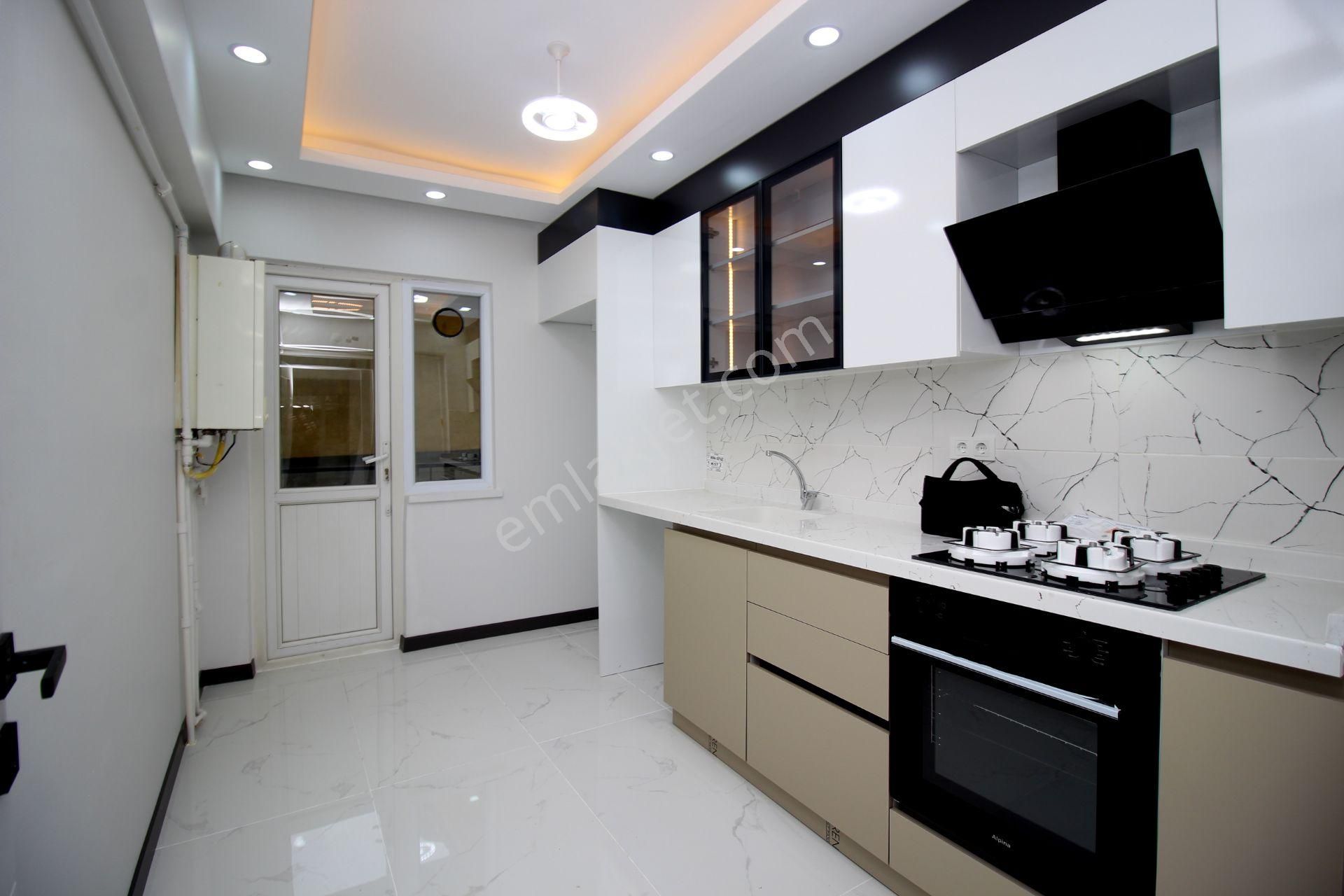 Emre Emlak'tan Süvari'de Full+full Yapılı Trene Yakın 2+1 Satılık Daire - Görsel 2