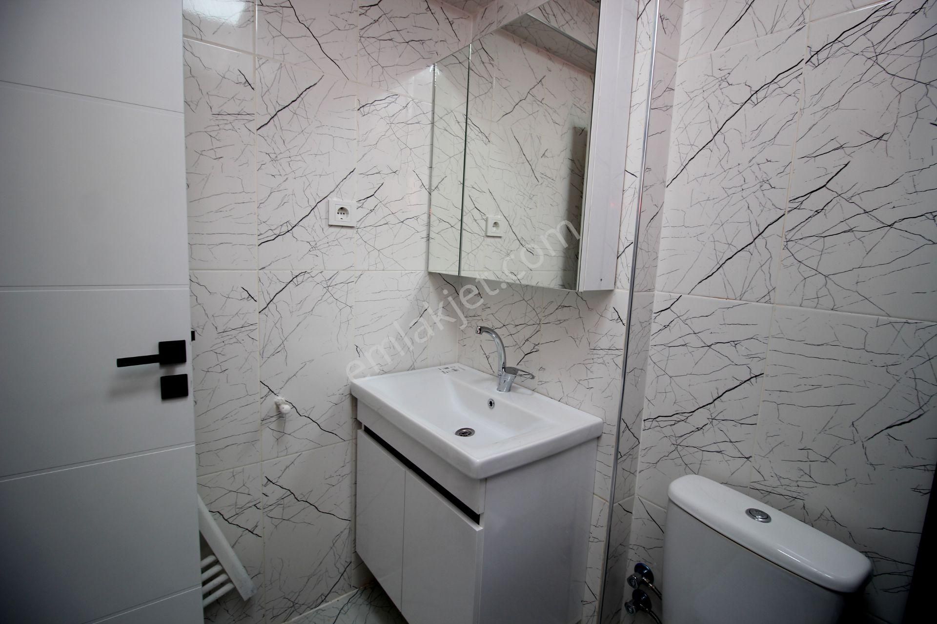 Emre Emlak'tan Süvari'de Full+full Yapılı Trene Yakın 2+1 Satılık Daire - Görsel 18