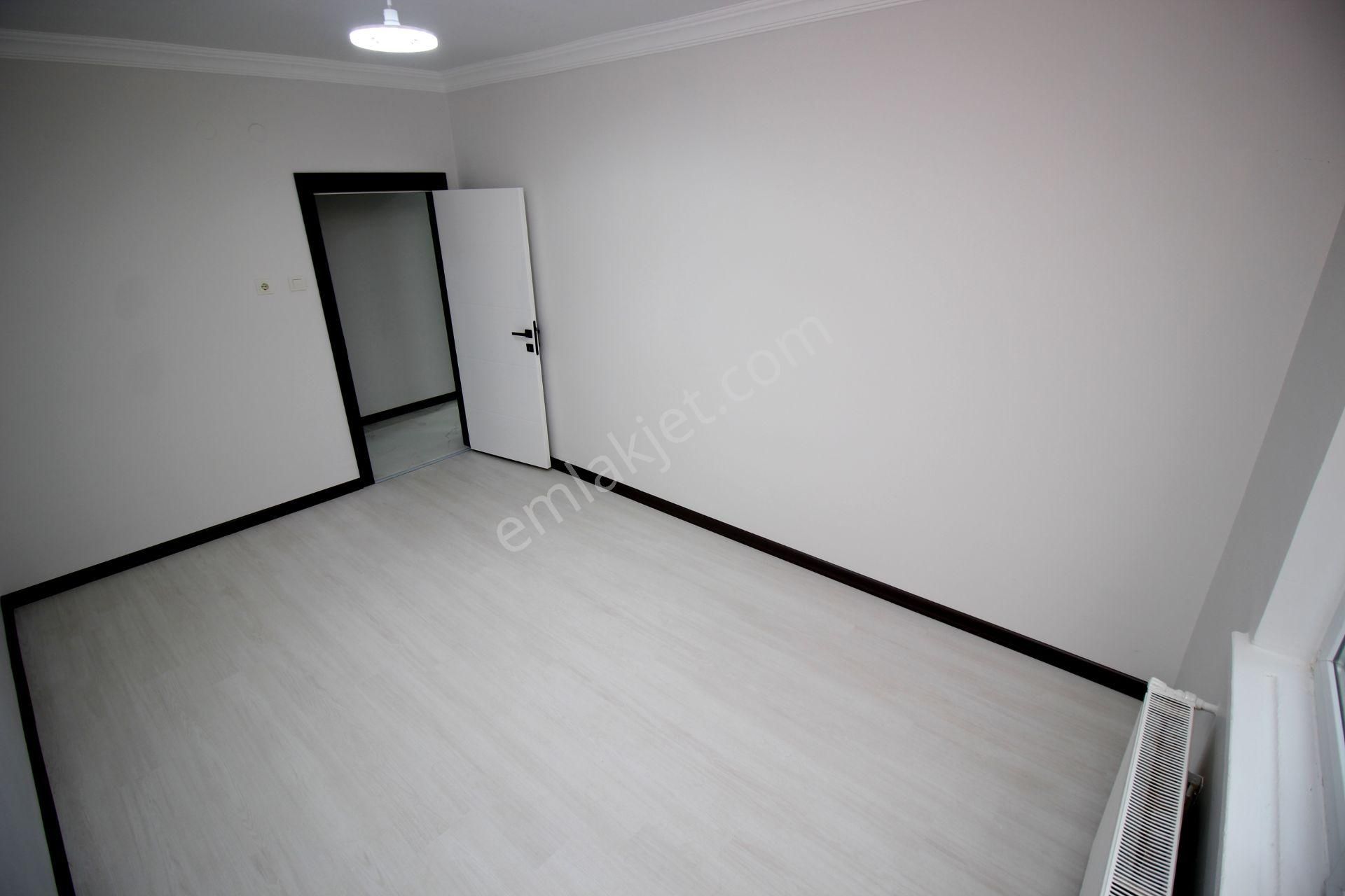 Emre Emlak'tan Süvari'de Full+full Yapılı Trene Yakın 2+1 Satılık Daire - Görsel 15