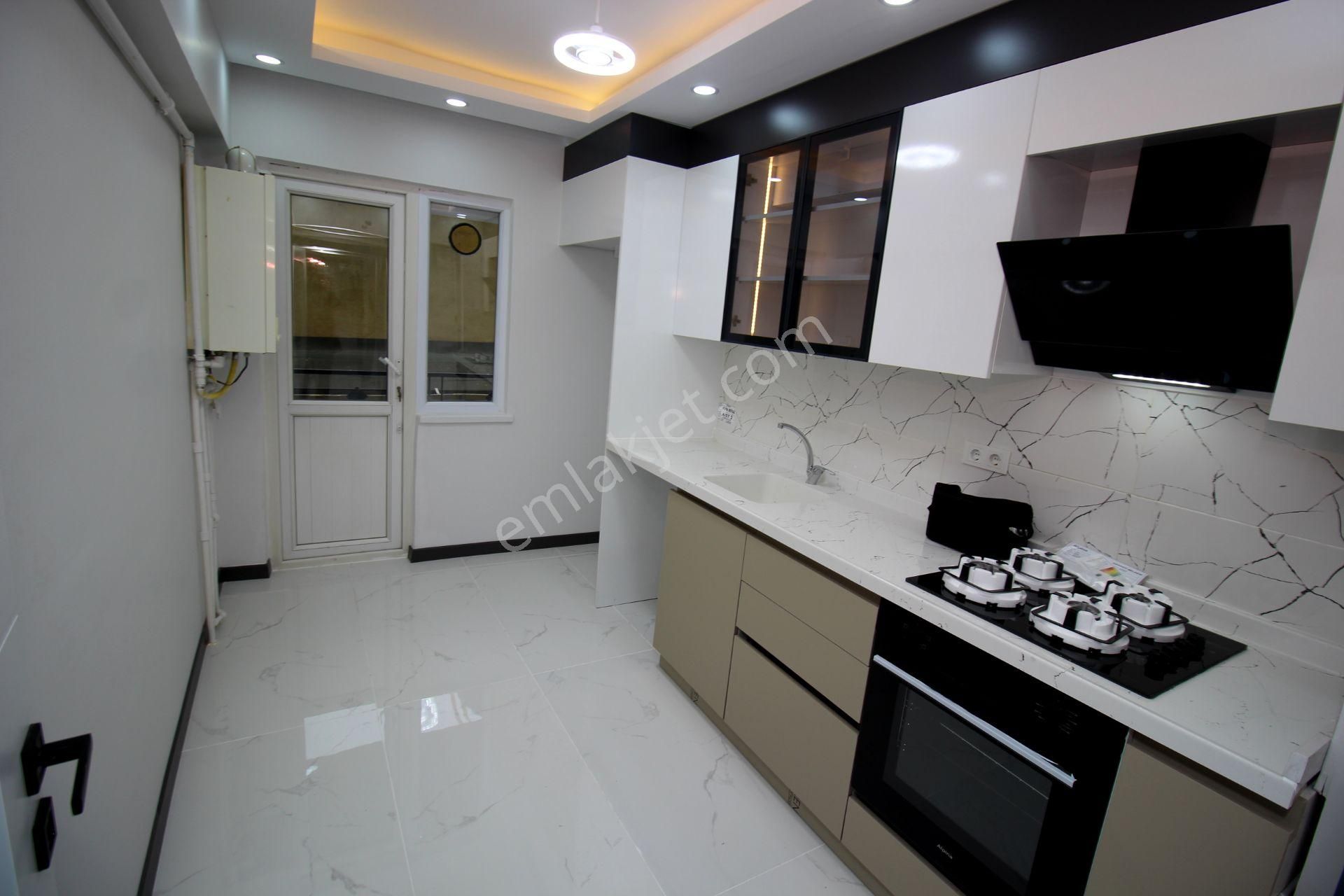 Emre Emlak'tan Süvari'de Full+full Yapılı Trene Yakın 2+1 Satılık Daire - Görsel 7