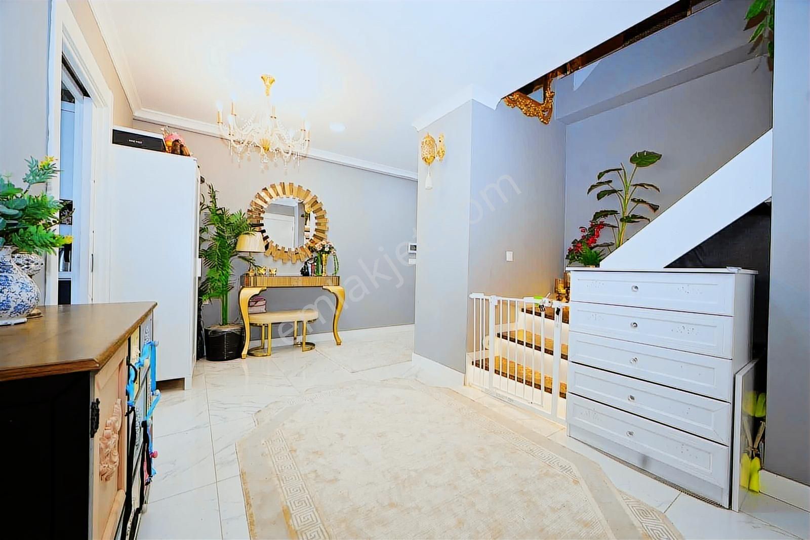 30 Ağustos Zafer Mahallesi'nde Geniş Dubleks Daire - Görsel 15