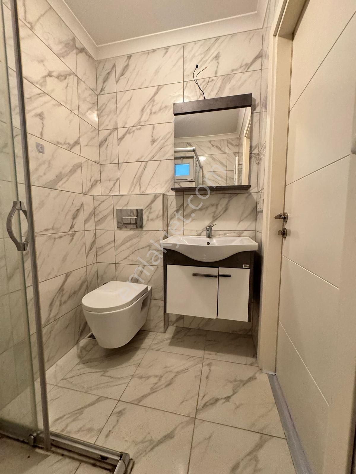 █ Konfor █ Minibüs Cad. 400 Metre, Bahçeli 5 Yıllık Ön Cephe 1+1 - Görsel 7