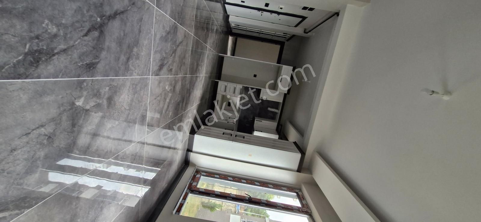 Bahçeli , Manzaralı , Özel Okullar Bölgesinde 1+1 - Görsel 26