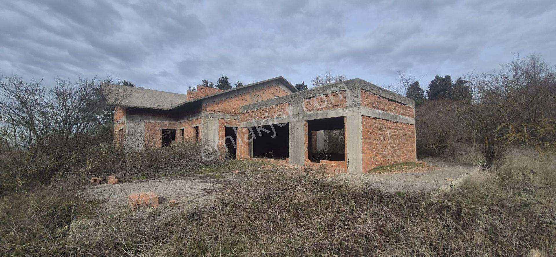 Silivri Fenerköy'de Üzerinde İzinli 280 M² Yapı Olan, 25.643 M² Satılık Arazi - Görsel 5